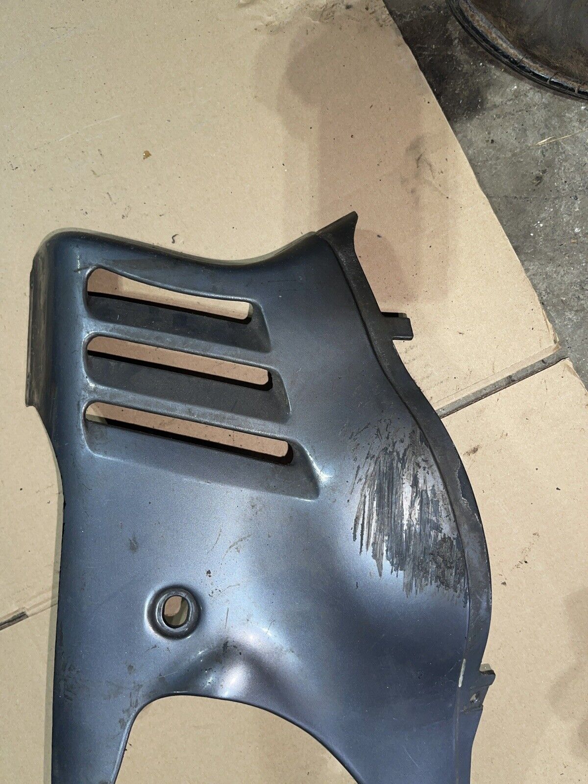 88-97 SUZUKI KATANA 600 GSX600F LEFT LOWER BOTTOM BELLY SIDE FAIRING COWL