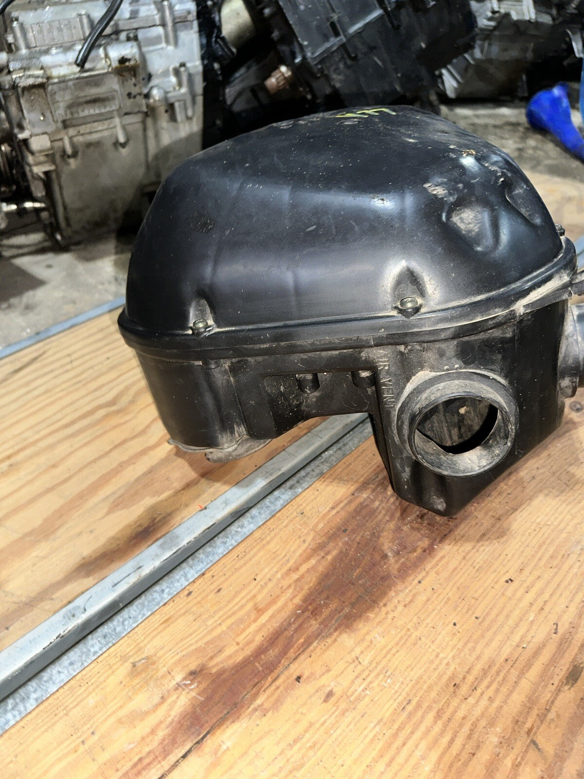 03-05 YAMAHA YZF R6 AIRBOX AIR INTAKE FILTER BOX