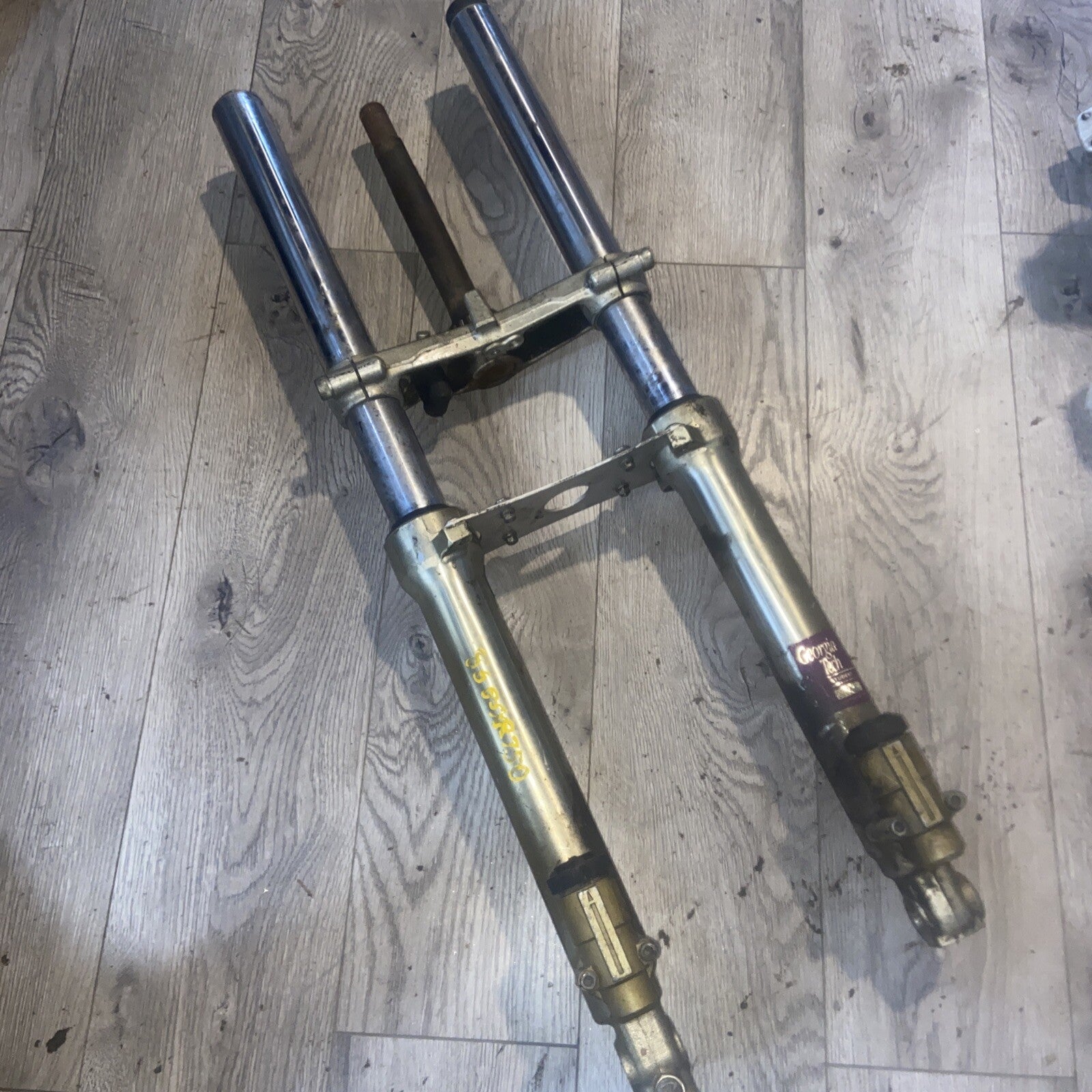 1986 Suzuki GSXR 750 Forks