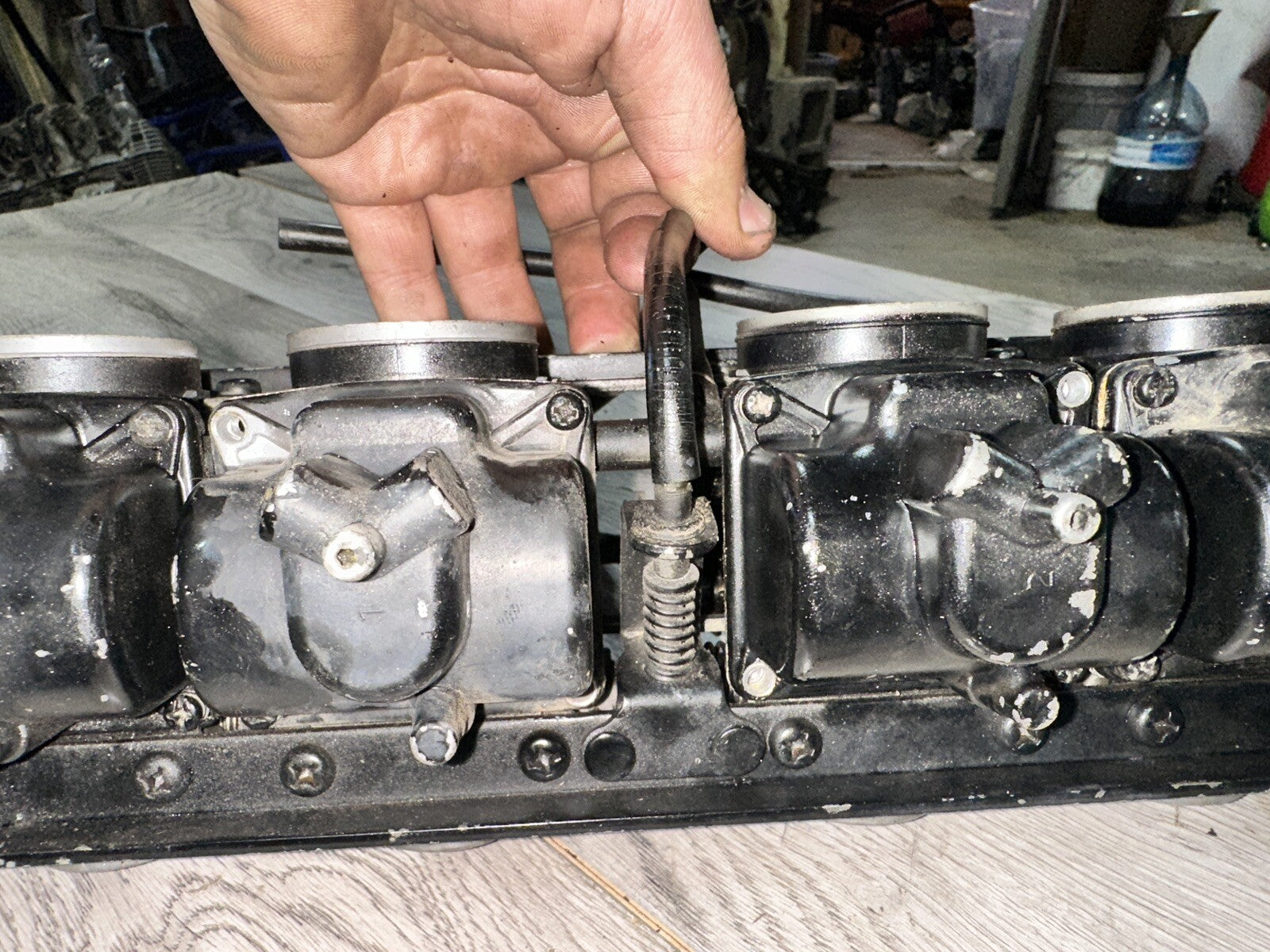 1984-85 KAWASAKI GPZ 550 ZX550 ZX KZ 550 CARBS CARBURETORS NEEDS CLEANING