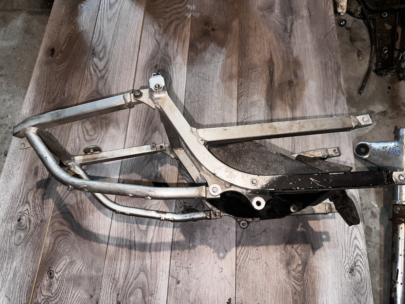 96-99 Suzuki Gsxr 750 Rear Subframe Back Sub Frame