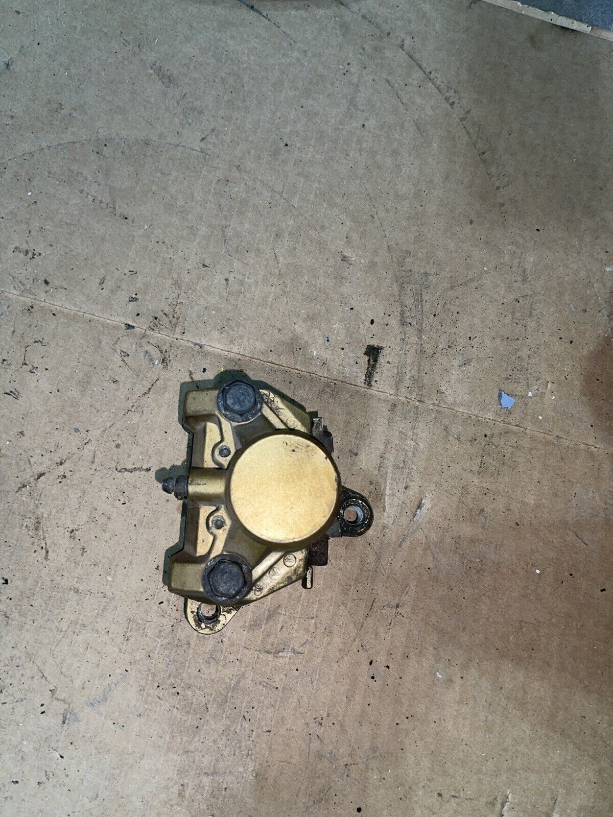 Yamaha FZ-600 Rear Brake Caliper 86-88 OEM