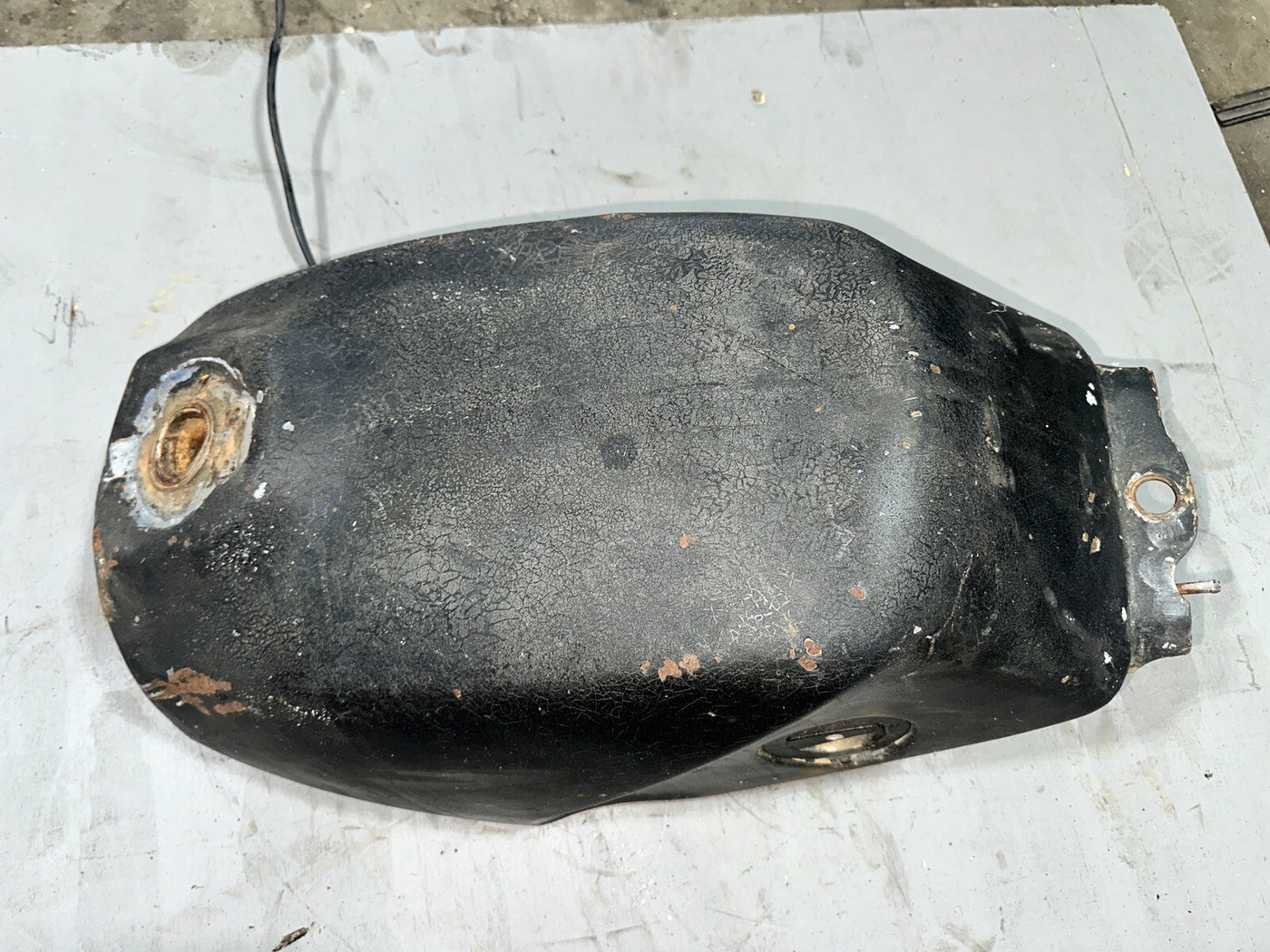 84 HONDA INTERCEPTOR 750 VF750F GAS TANK FUEL PETROL RESERVOIR