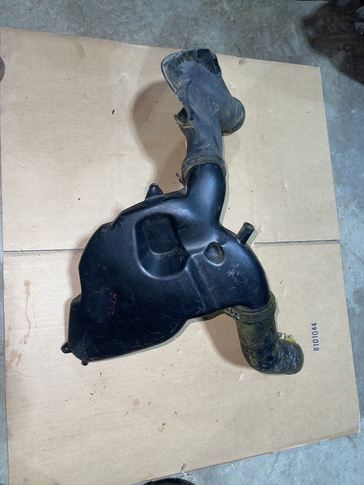 2005 Yamaha YZF600R YZF600 Thundercat OEM Air Intake Assembly Duct Tube