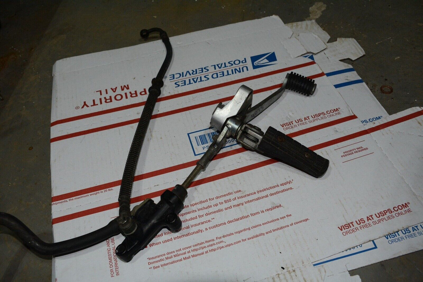 1993 YAMAHA FZR600R OEM RIGHT REARSET BRAKE FOOT PEDAL