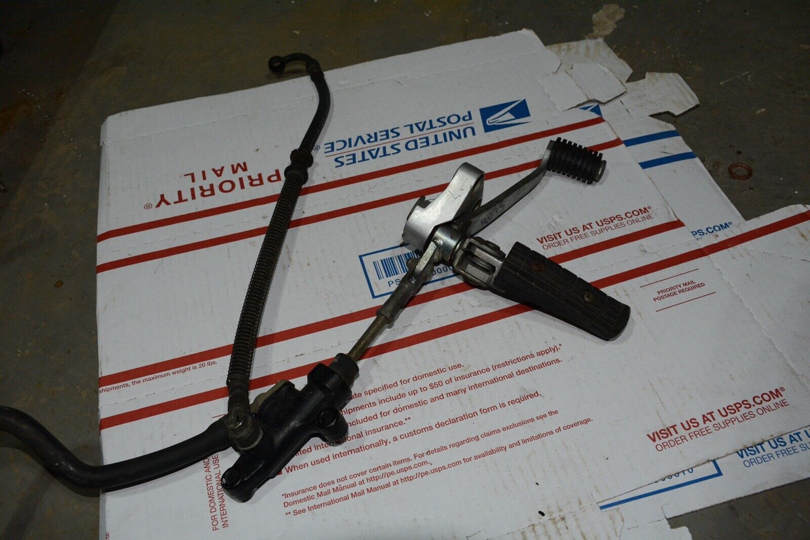 1993 YAMAHA FZR600R OEM RIGHT REARSET BRAKE FOOT PEDAL
