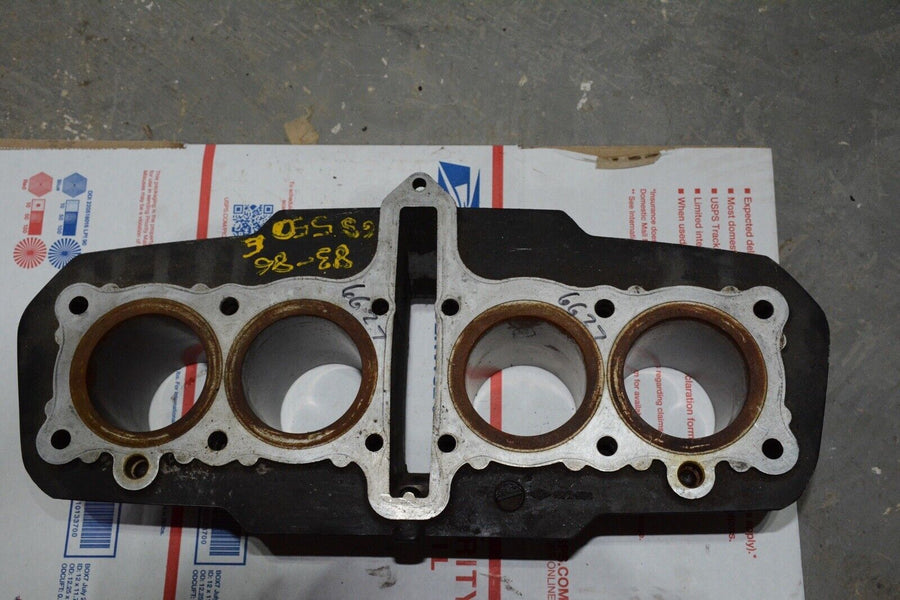 1983 SUZUKI GS550E OEM ENGINE MOTOR PISTON CYLINDERS BLOCK JUG