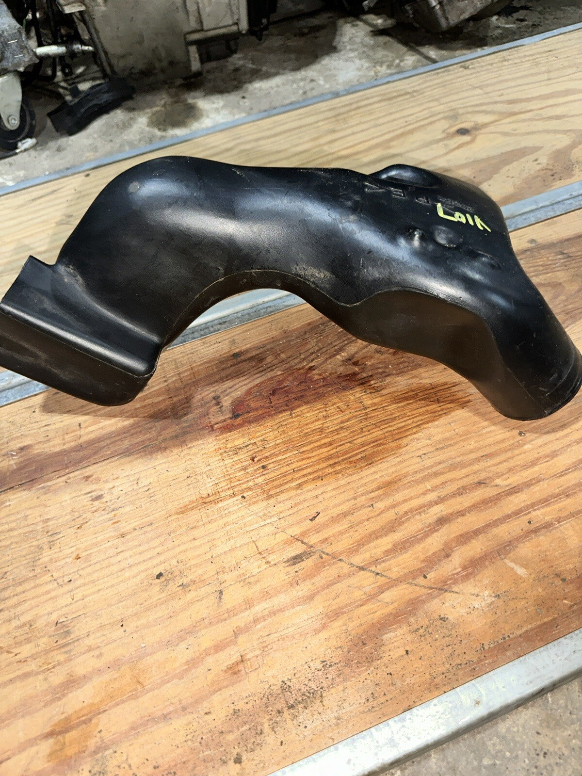 2003-2005 03 04 05 RAM Air Yamaha R6 YZF Ducting OEM Damage