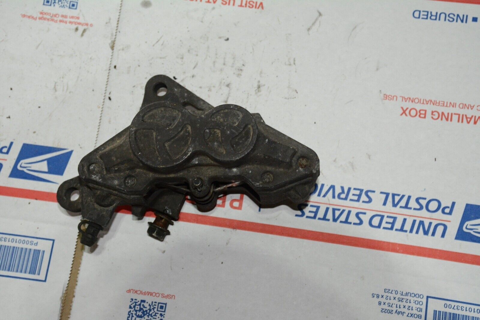 SUZUKI 92 93 GSXR600 GSXR 600 FRONT LEFT BRAKE CALIPER OEM 59300-17E10-999