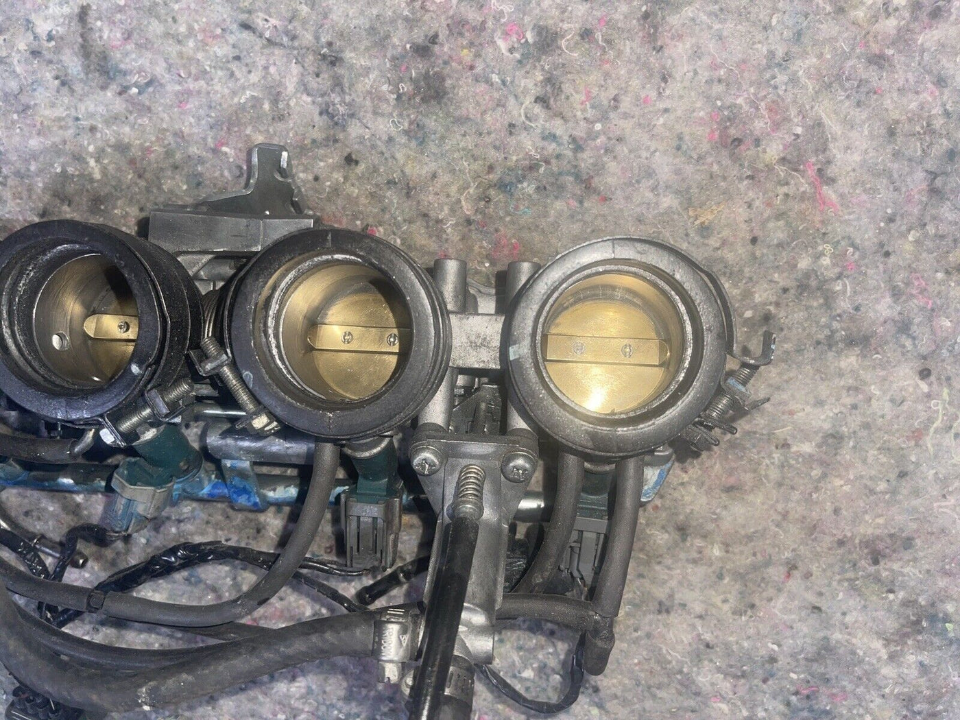 02 03 HONDA CBR 954 THROTTLE BODIES CARBS