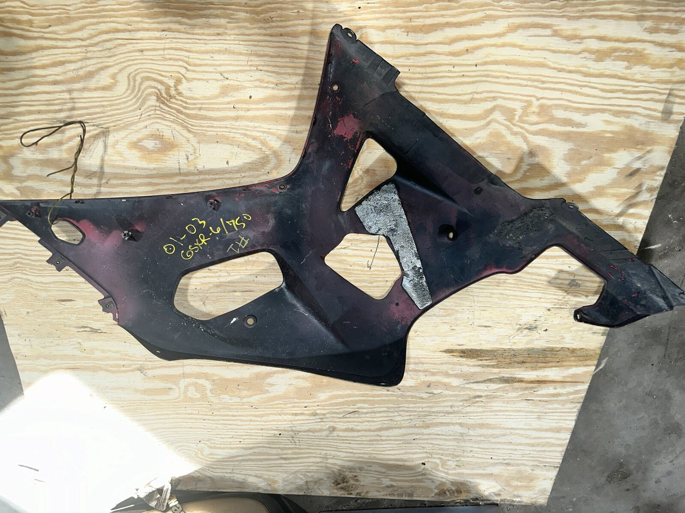 2002 01-03 Suzuki GSXR 600 750 GSXR600 Left Side Fairing Cover Cowl Panel