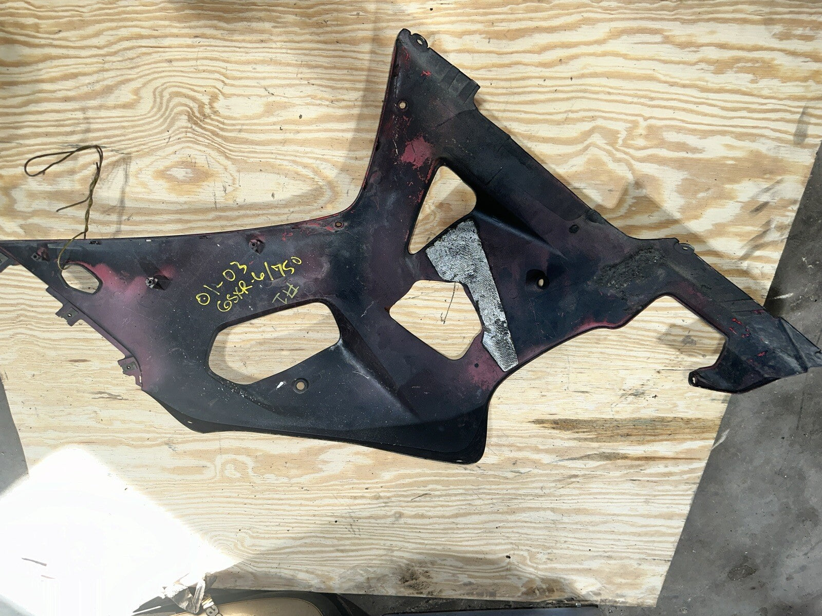 2002 01-03 Suzuki GSXR 600 750 GSXR600 Left Side Fairing Cover Cowl Panel