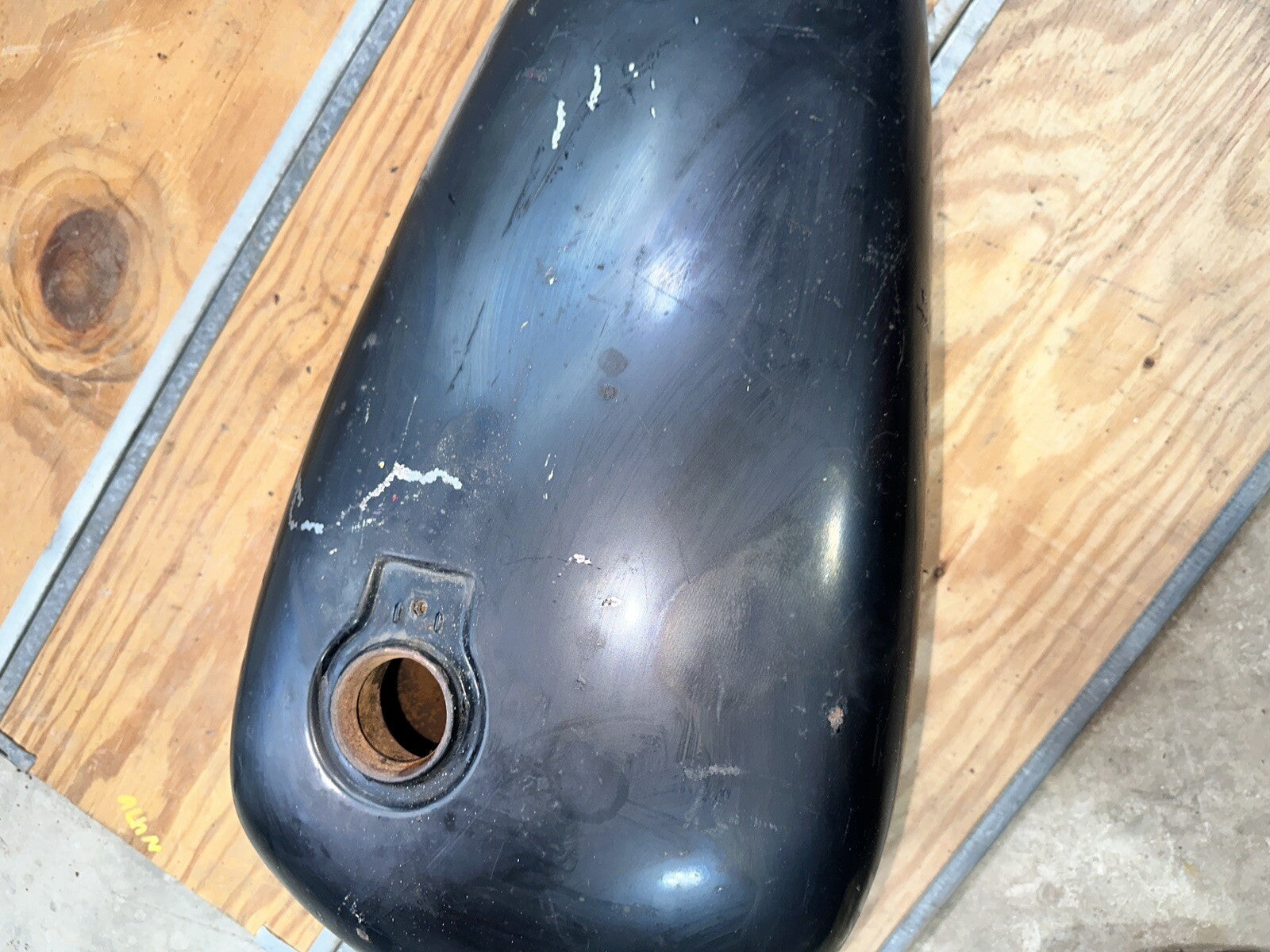YAMAHA VIRAGO FUEL TANK PETROL GAS XV750 1981-1983 XV 750
