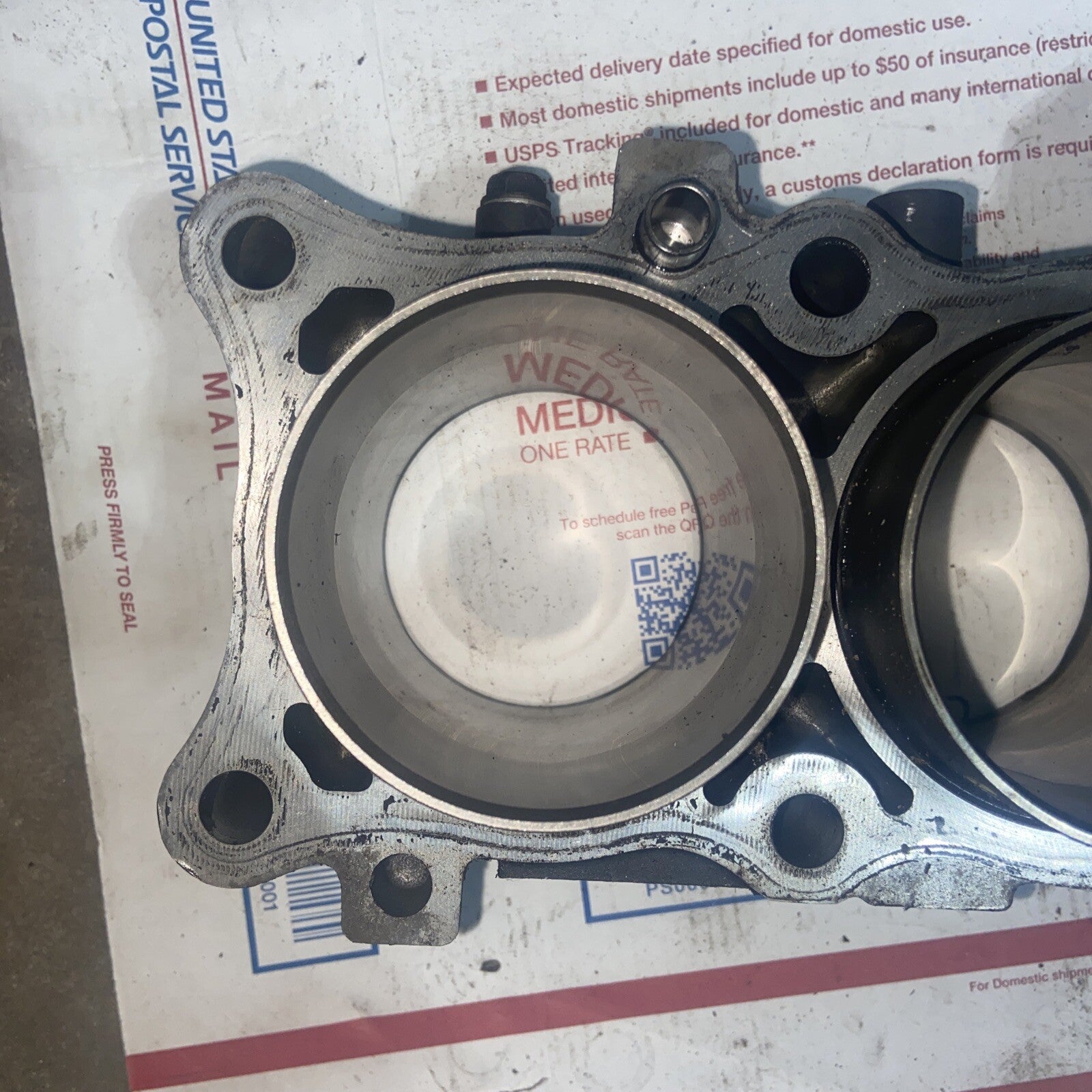 1993 Suzuki GSXR750 ENGINE MOTOR PISTON CYLINDERS BLOCK JUG