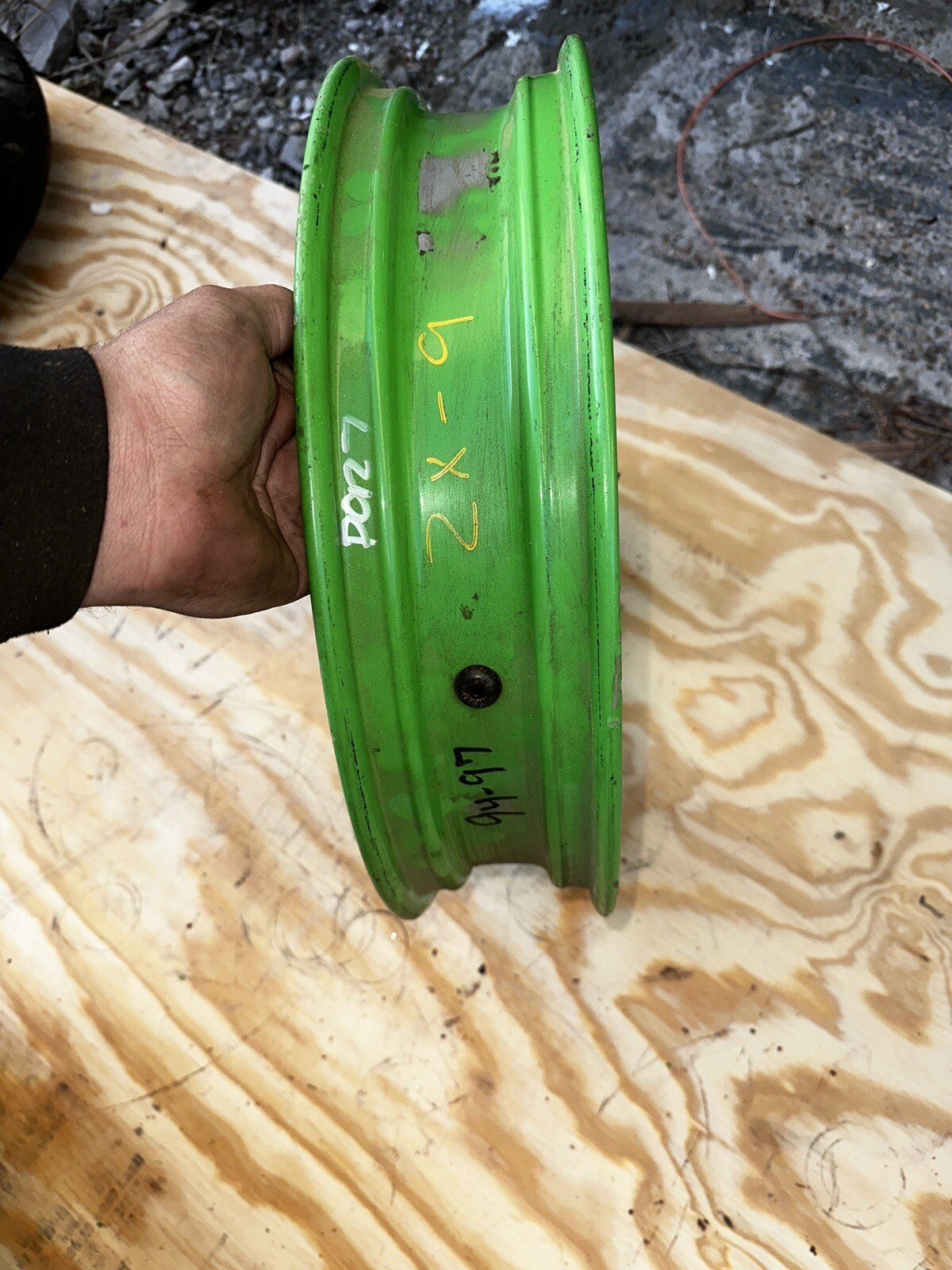 1996 94-97 Kawasaki Ninja ZX9 ZX900 Front Wheel Rim  17x3.5 OEM