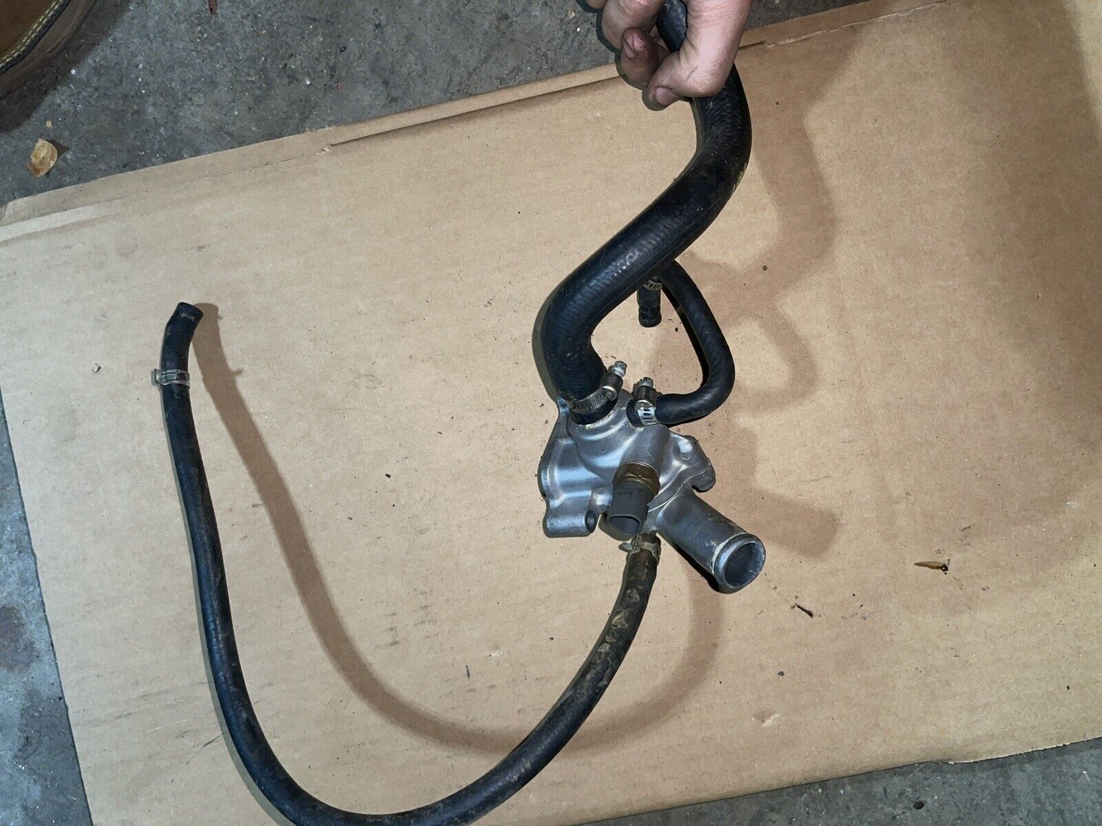 02-03 Cbr954rr 954 954rr Thermostat Housing
