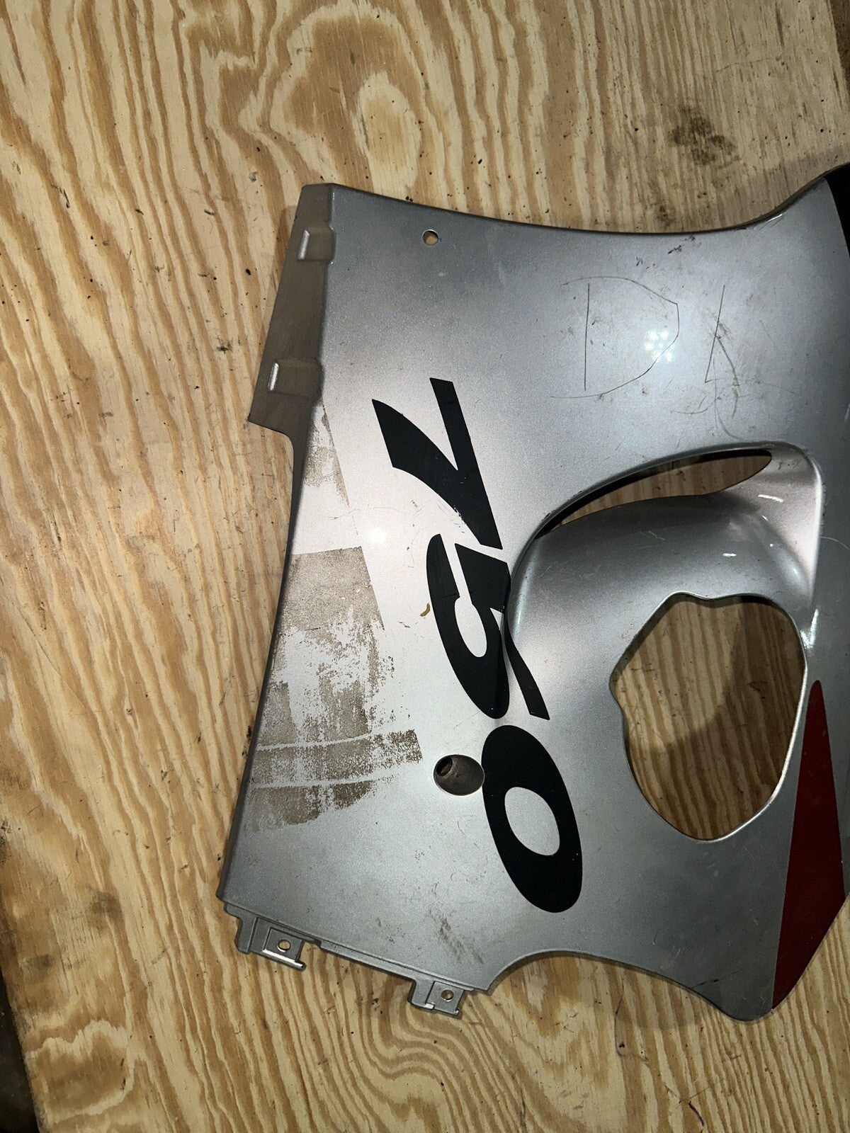 1996-1999 96-99 SUZUKI GSXR750 LEFT LOWER MID UPPER SIDE FAIRING COWL PLASTIC 