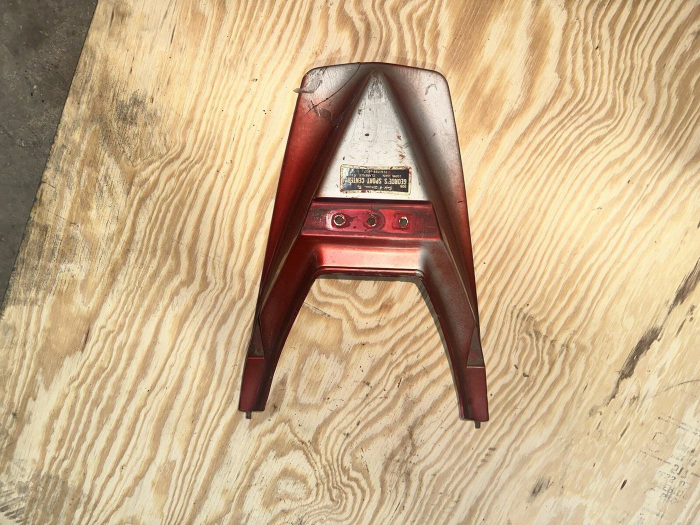 '82 83 XS400R SECA XS 400 REAR TAIL FAIRING COWL PLASTIC COMPARTMENT 1982 YAMAHA