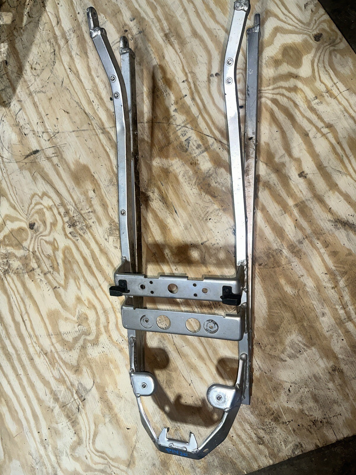 93-96 Suzuki Gsxr 750 Rear Subframe  Sub Frame Straight