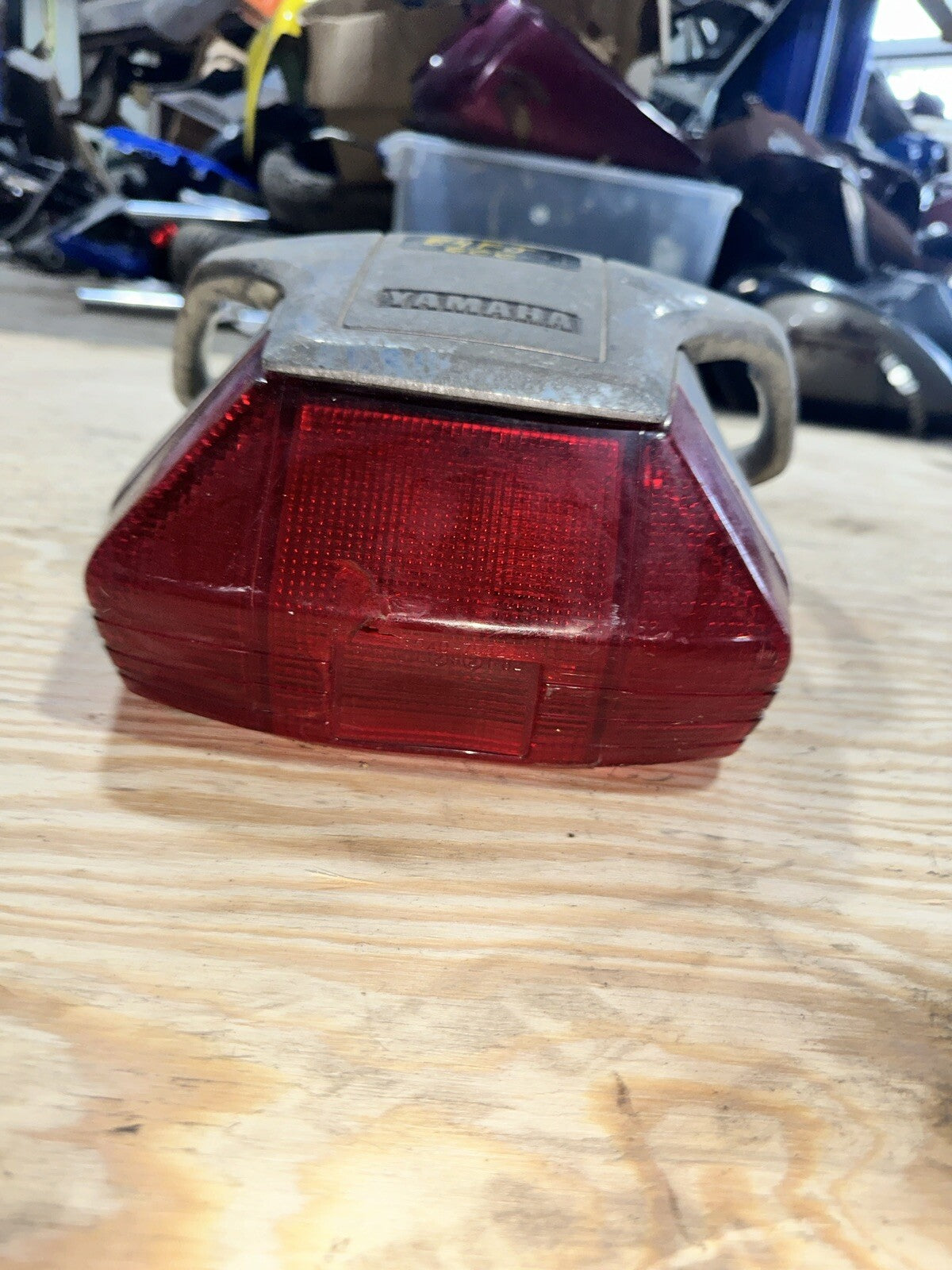 Yamaha XJ 600 - Rear Grab Handle Rack + Tail Light & Surround Panel Fairing