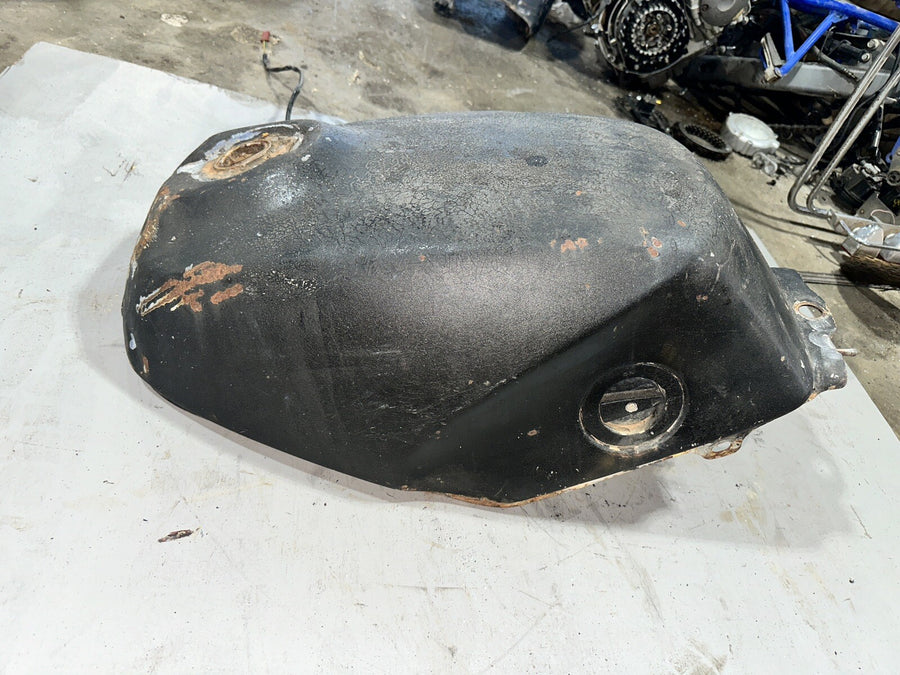84 HONDA INTERCEPTOR 750 VF750F GAS TANK FUEL PETROL RESERVOIR