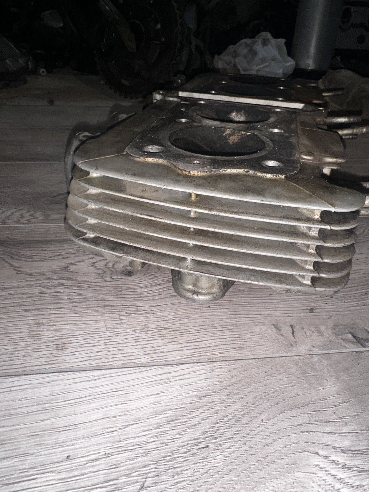 1979-1980 Honda CB650 CB650C Engine Motor Cylinder Head