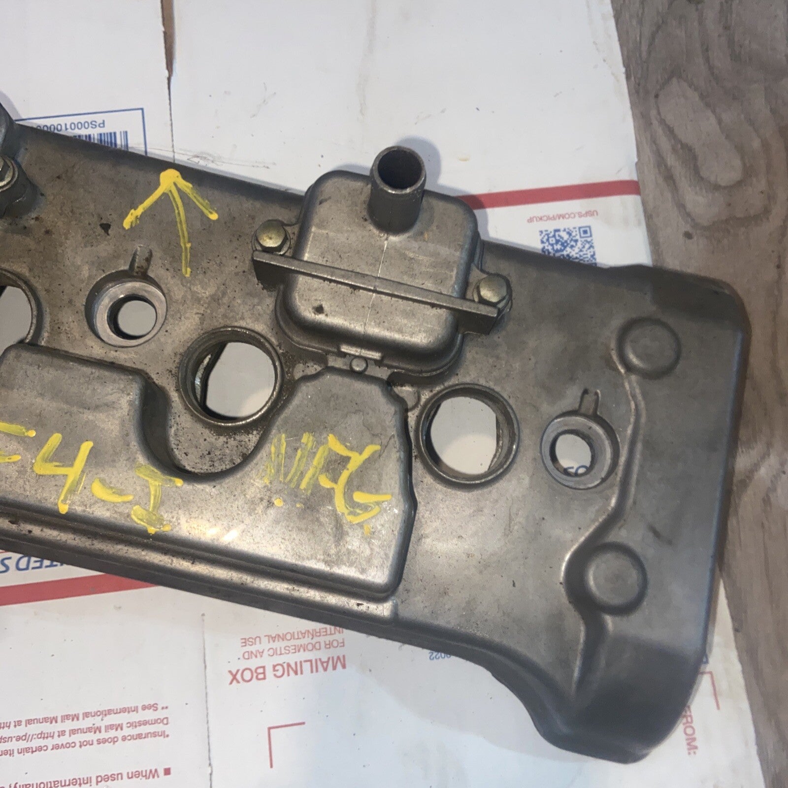 2002 Honda CBR 600 F4I Engine Valve Cover Cylinder