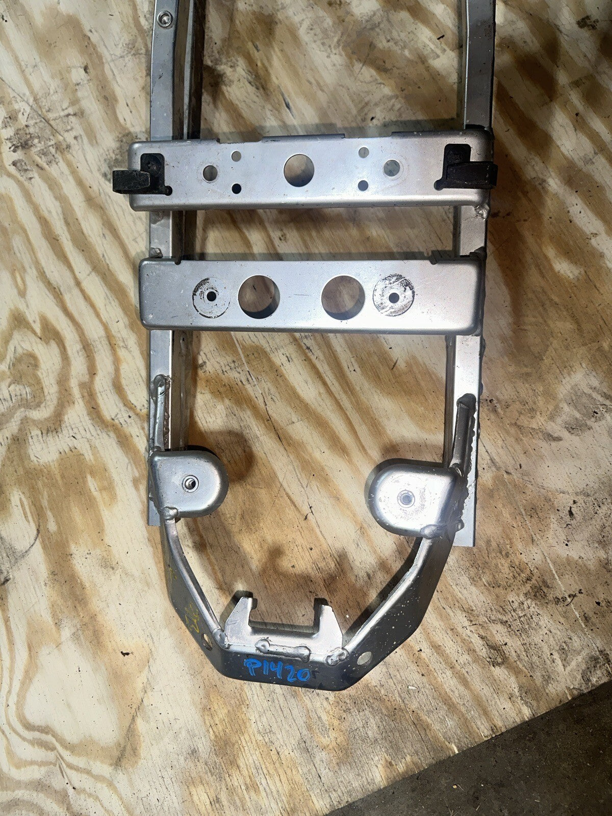 93-96 Suzuki Gsxr 750 Rear Subframe  Sub Frame Straight