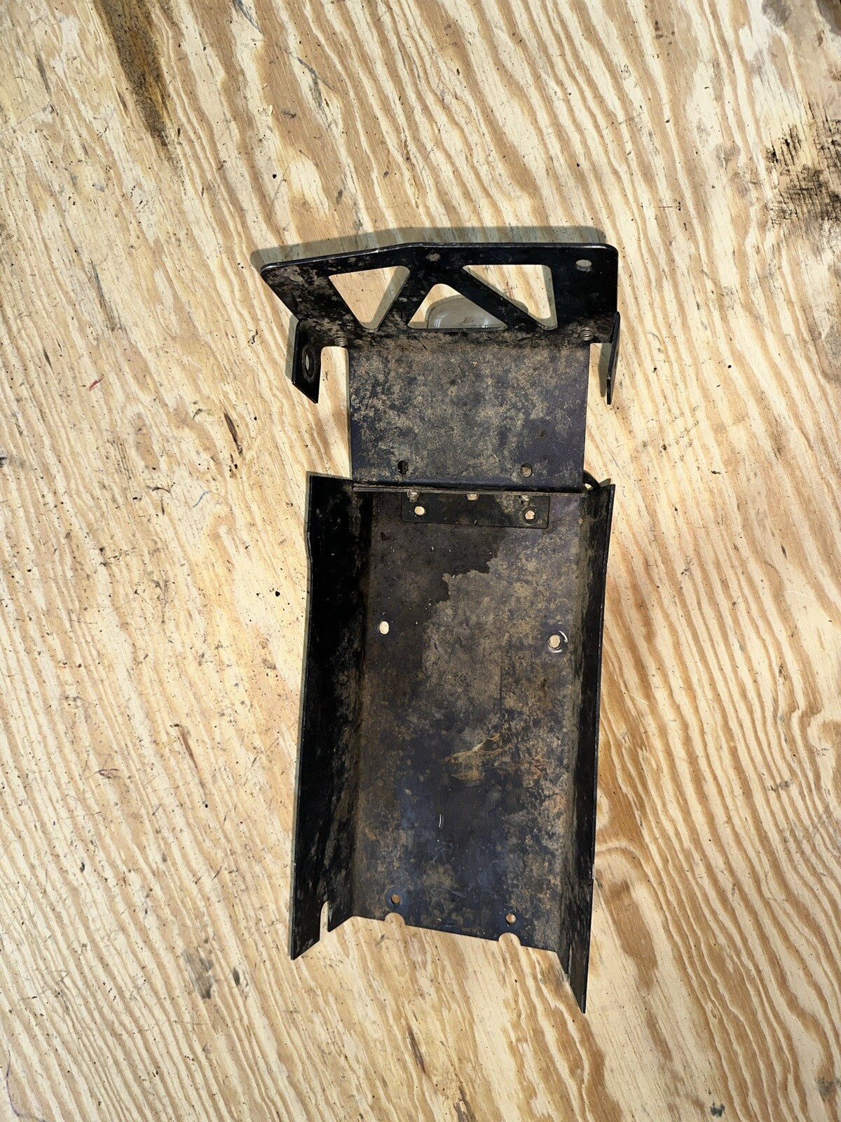 86-87 Gsxr GSX-R Tray Under Tray