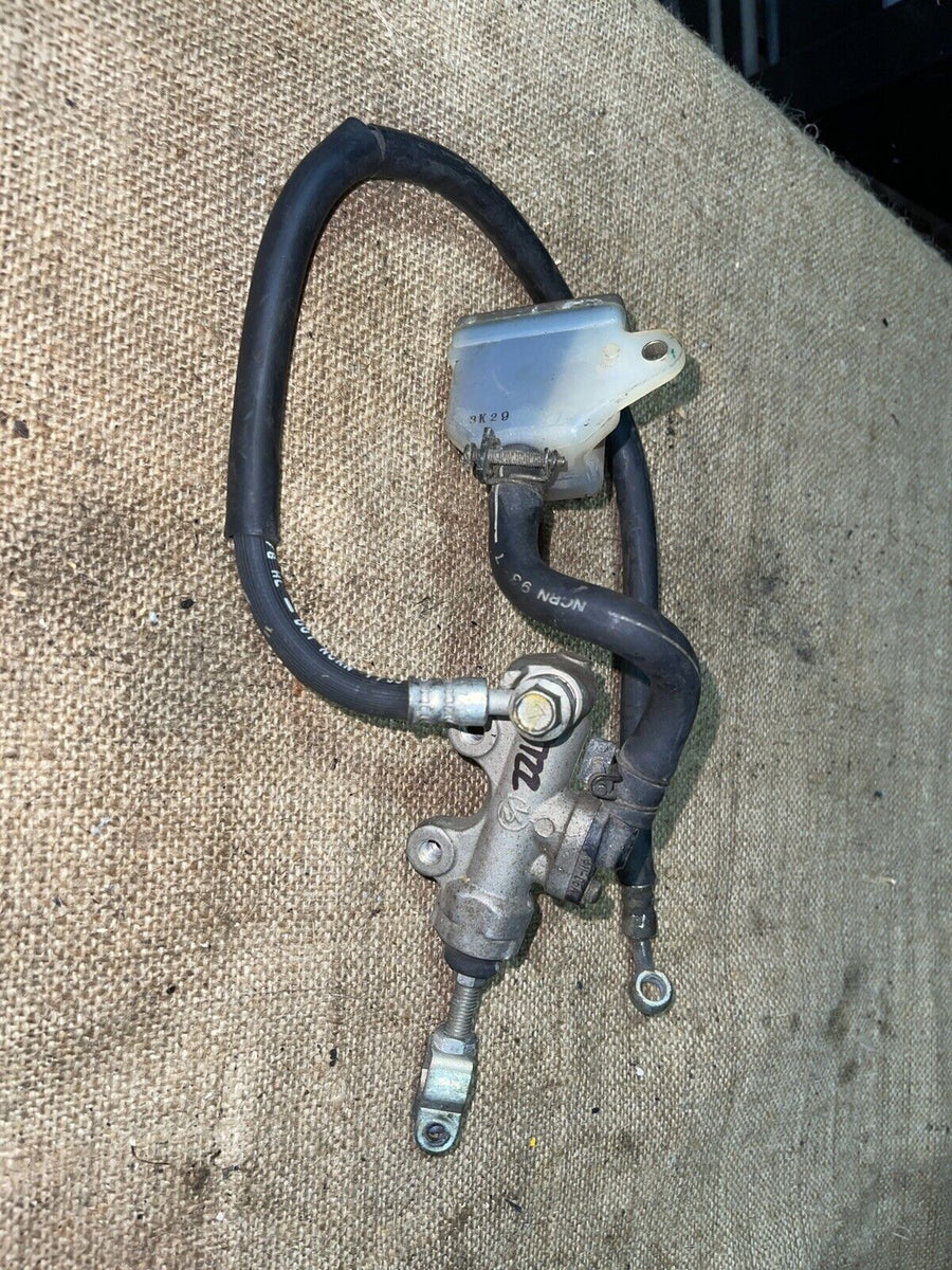SUZUKI 94 95 96 97 RF900R RF 900 R REAR MASTER CYLINDER AND BRAKE OEM