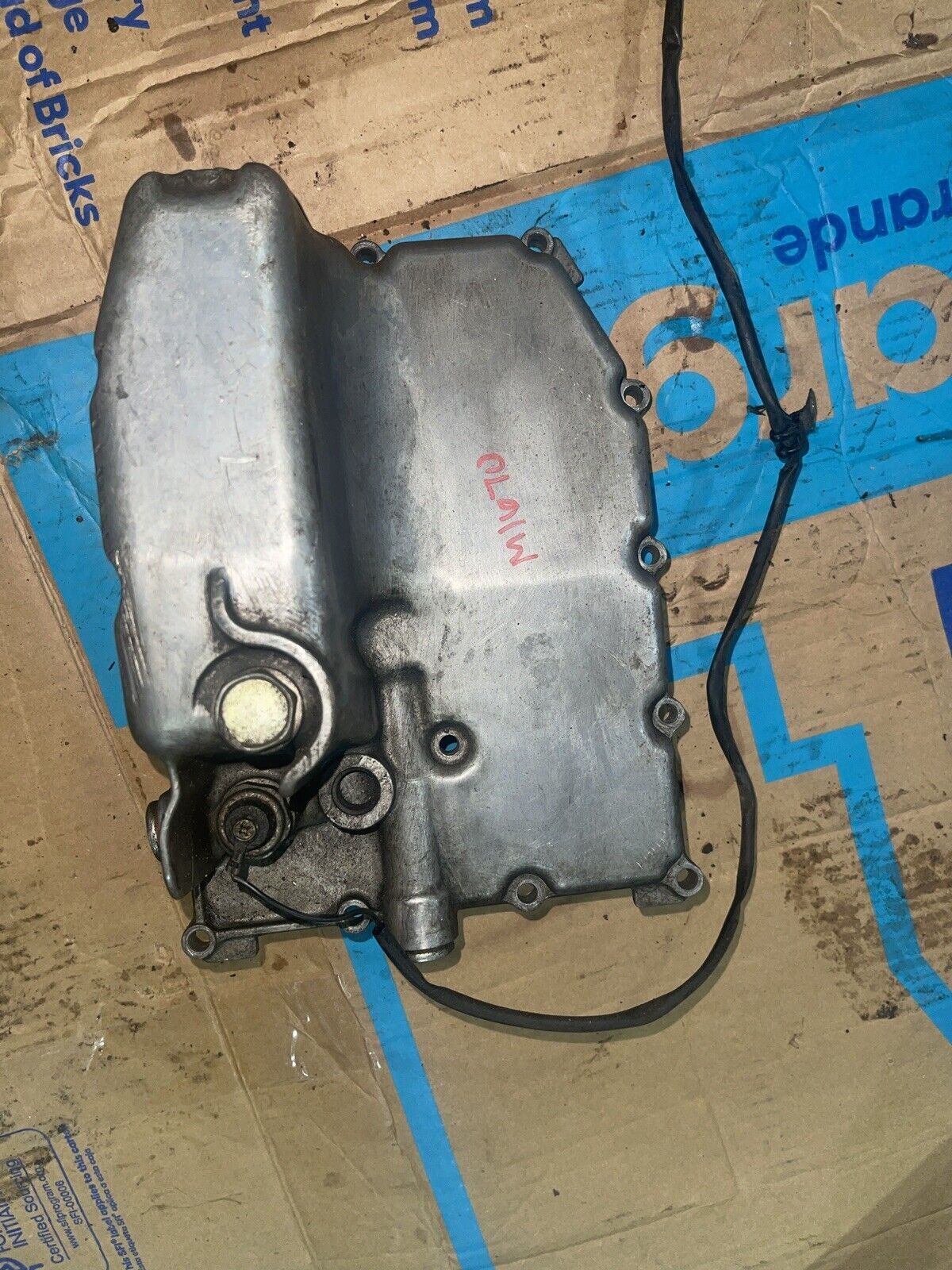 Suzuki GSXR600 GSXR 600 GSX 1993 engine motor oil sump pan