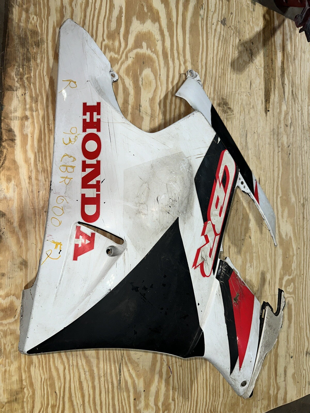 91-94 HONDA CBR600 F2 Right Side Lower Fairing Cowling 64350-MV9-0000