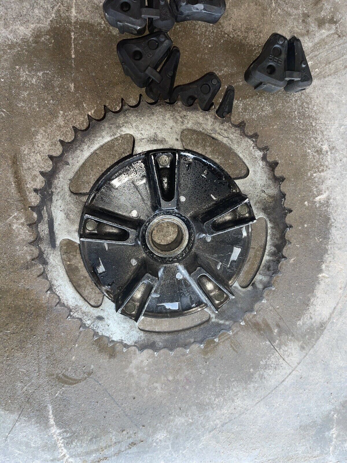 1999 2000 2001 2002 YAMAHA YZF R6 600 REAR SPROCKET HUB 48