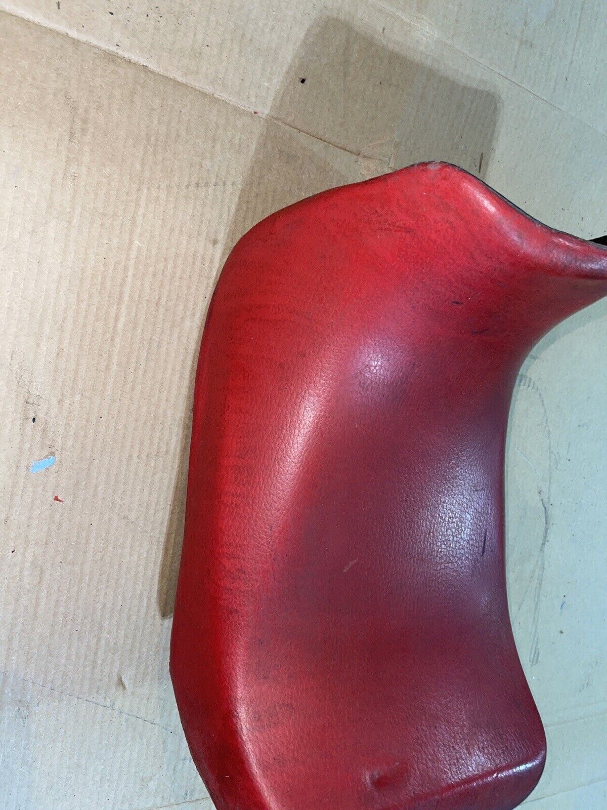 85 - 87 Kawasaki ZX600 Front Seat Cowl Cover Fairing Driver OEM C420