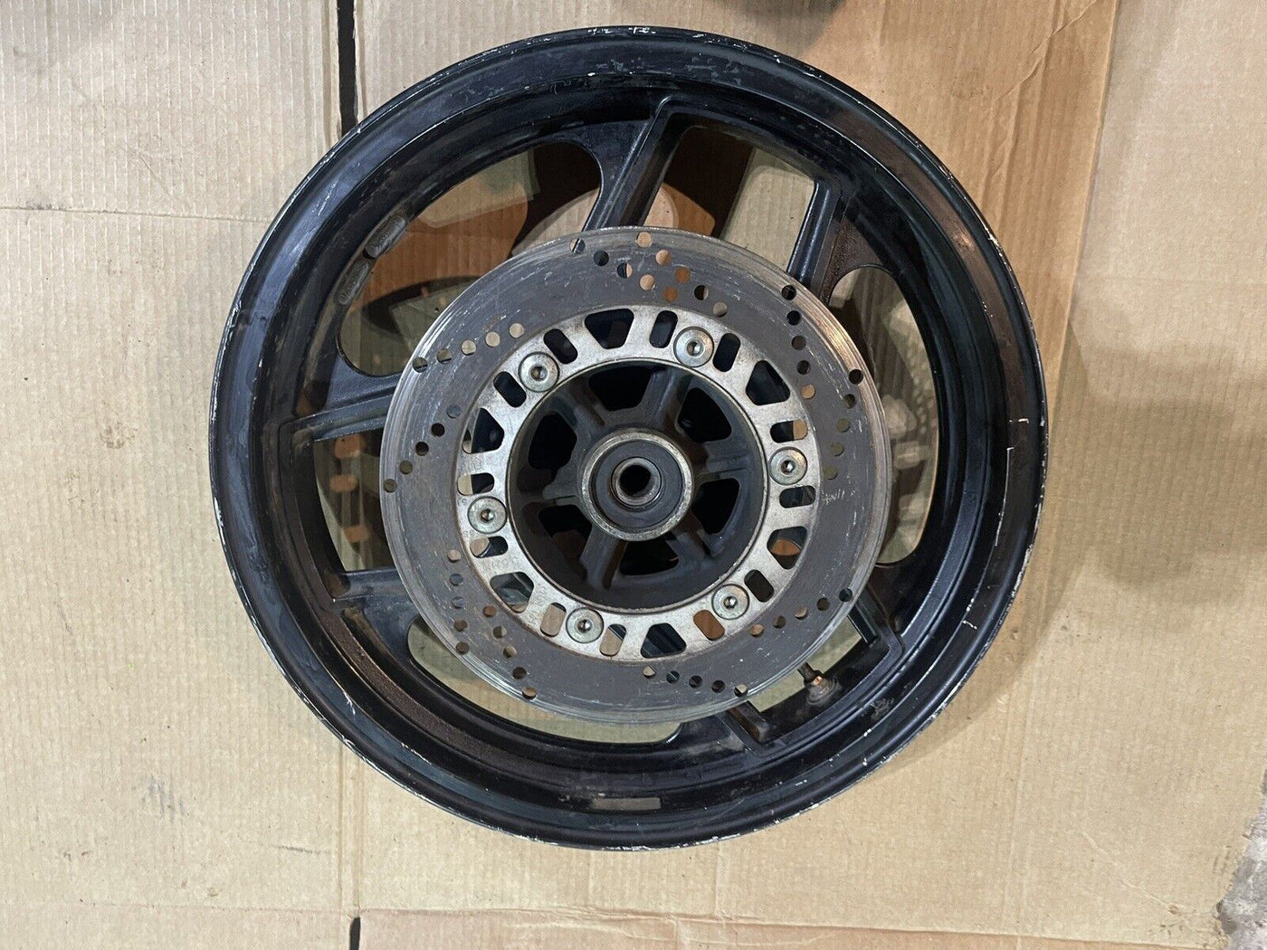 84 KAWASAKI ZX600 REAR WHEEL RIM