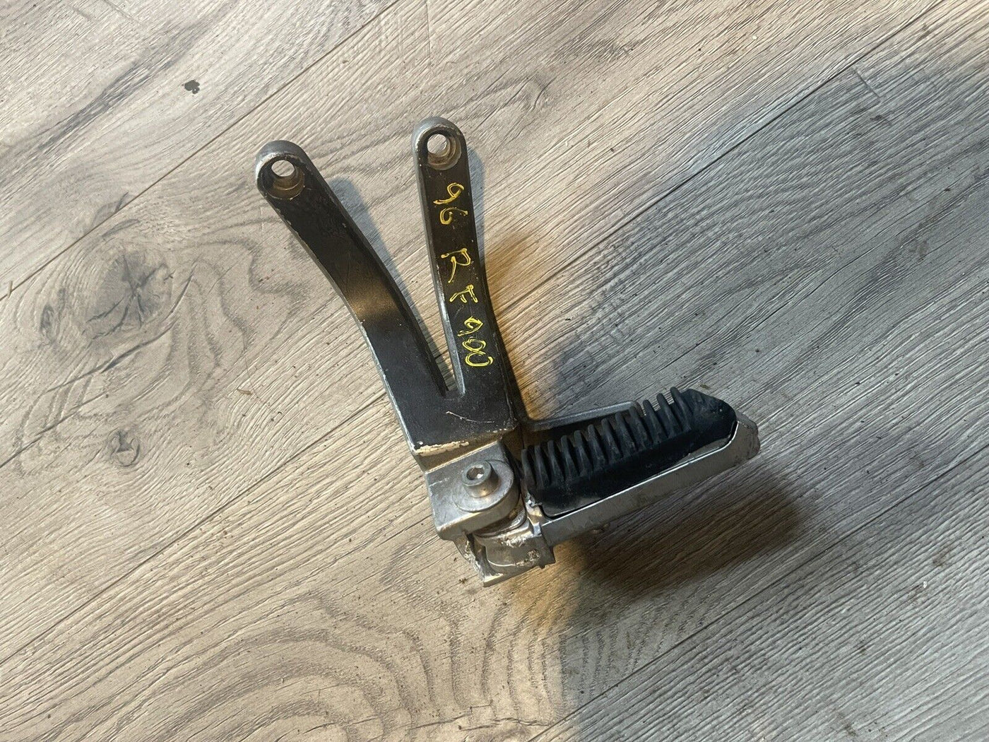 1996 Suzuki RF900R rear left footrest peg