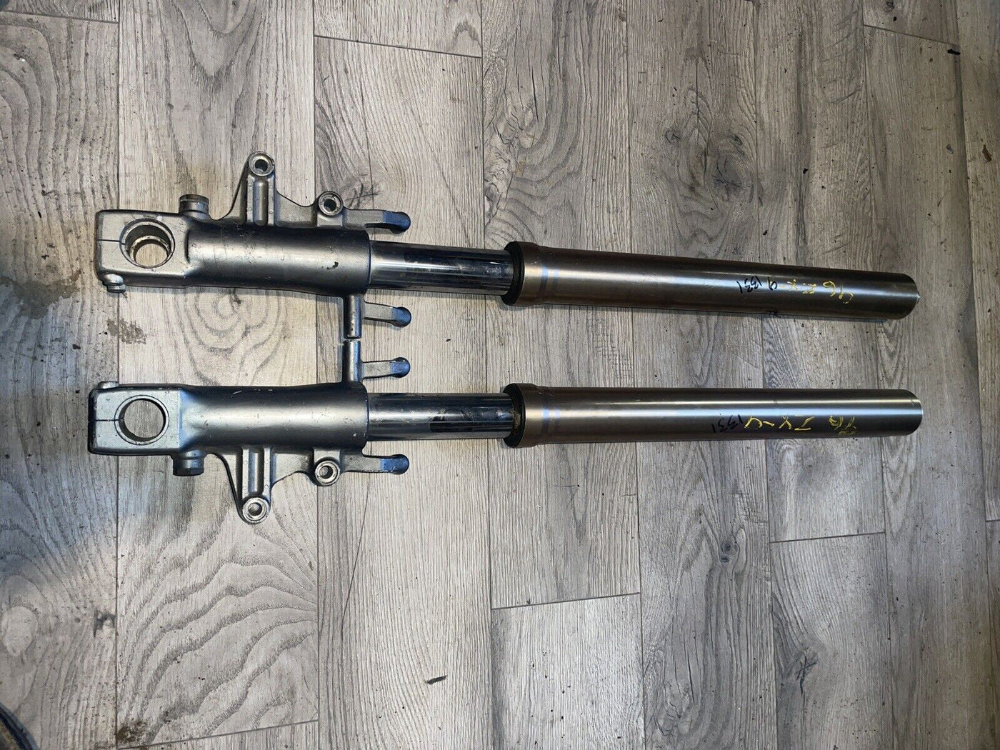 93-95  Kawasaki Ninja ZX7 ZX750L FRONT FORKS SHOCK SUSPENSION SET PAIR FOR PARTS