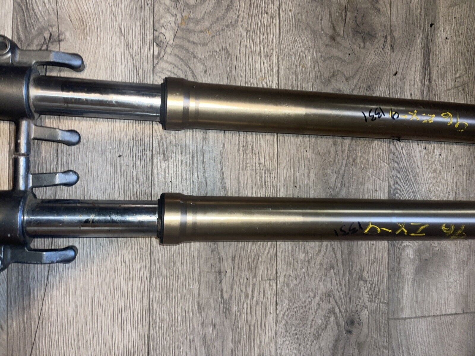 93-95  Kawasaki Ninja ZX7 ZX750L FRONT FORKS SHOCK SUSPENSION SET PAIR FOR PARTS