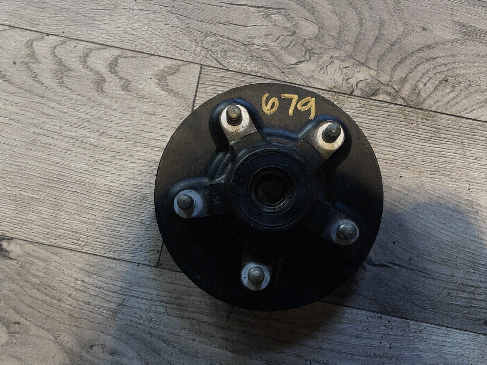 04 05 06 YAMAHA YZF R1 REAR WHEEL DRIVE  HUB