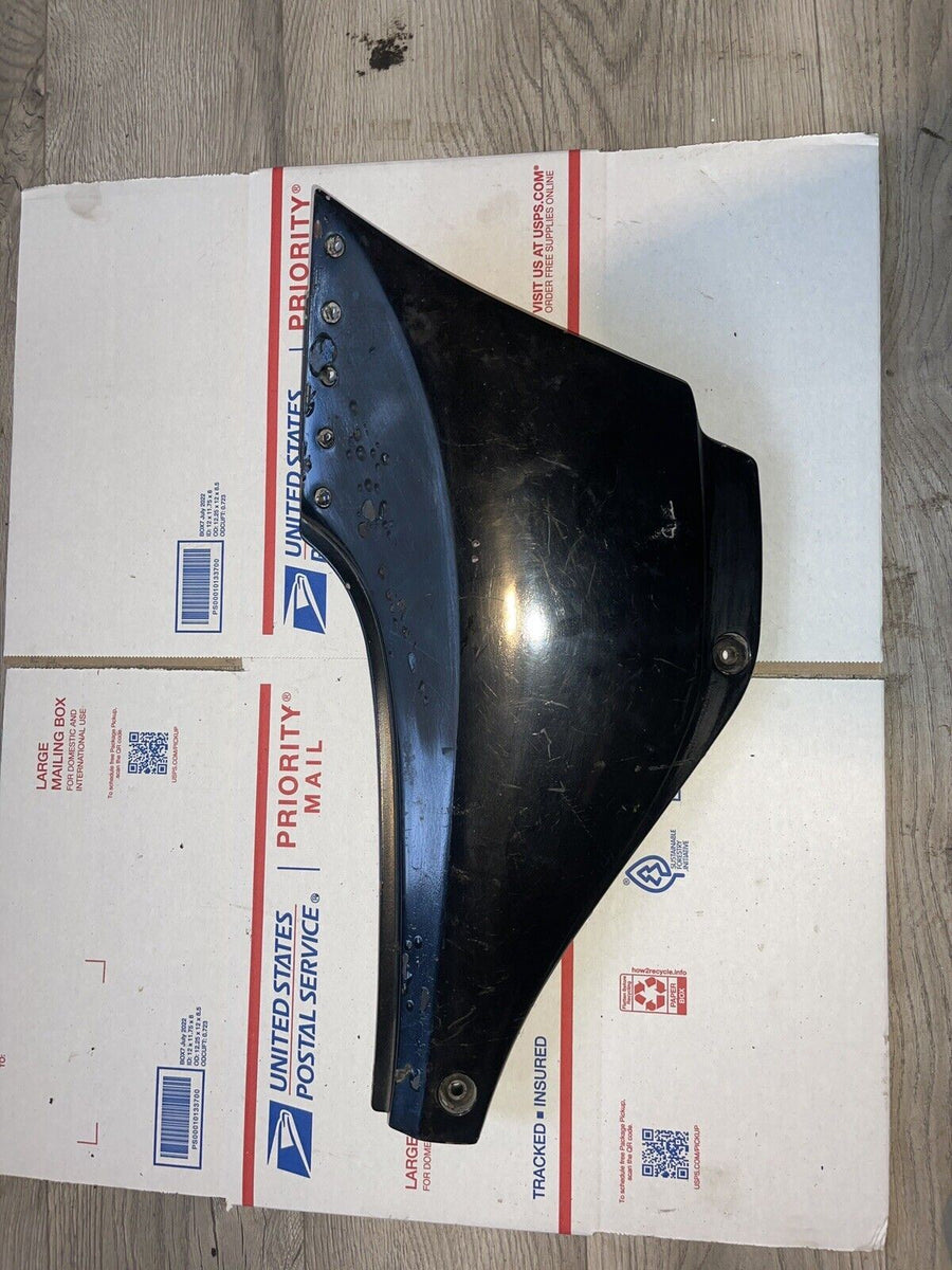 83-85 KAWASAKI GPZ1100 RIGHT  SIDE FAIRING PANEL COVER