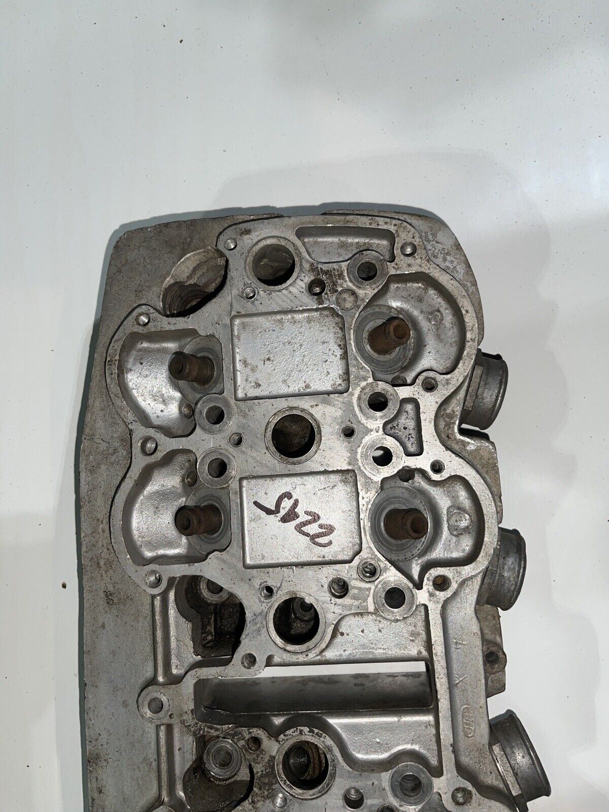 1974 Honda CB750  ENGINE TOP END CYLINDER HEAD