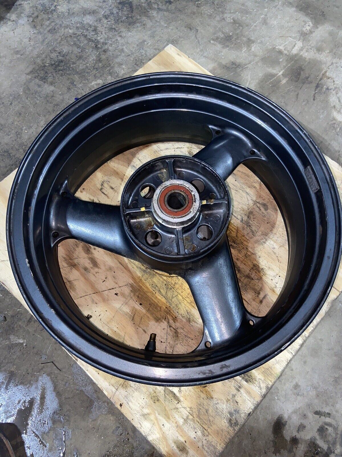 96 Kawasaki Ninja ZX7R ZX7 ZX750L ZX 750 Rear Rim Wheel