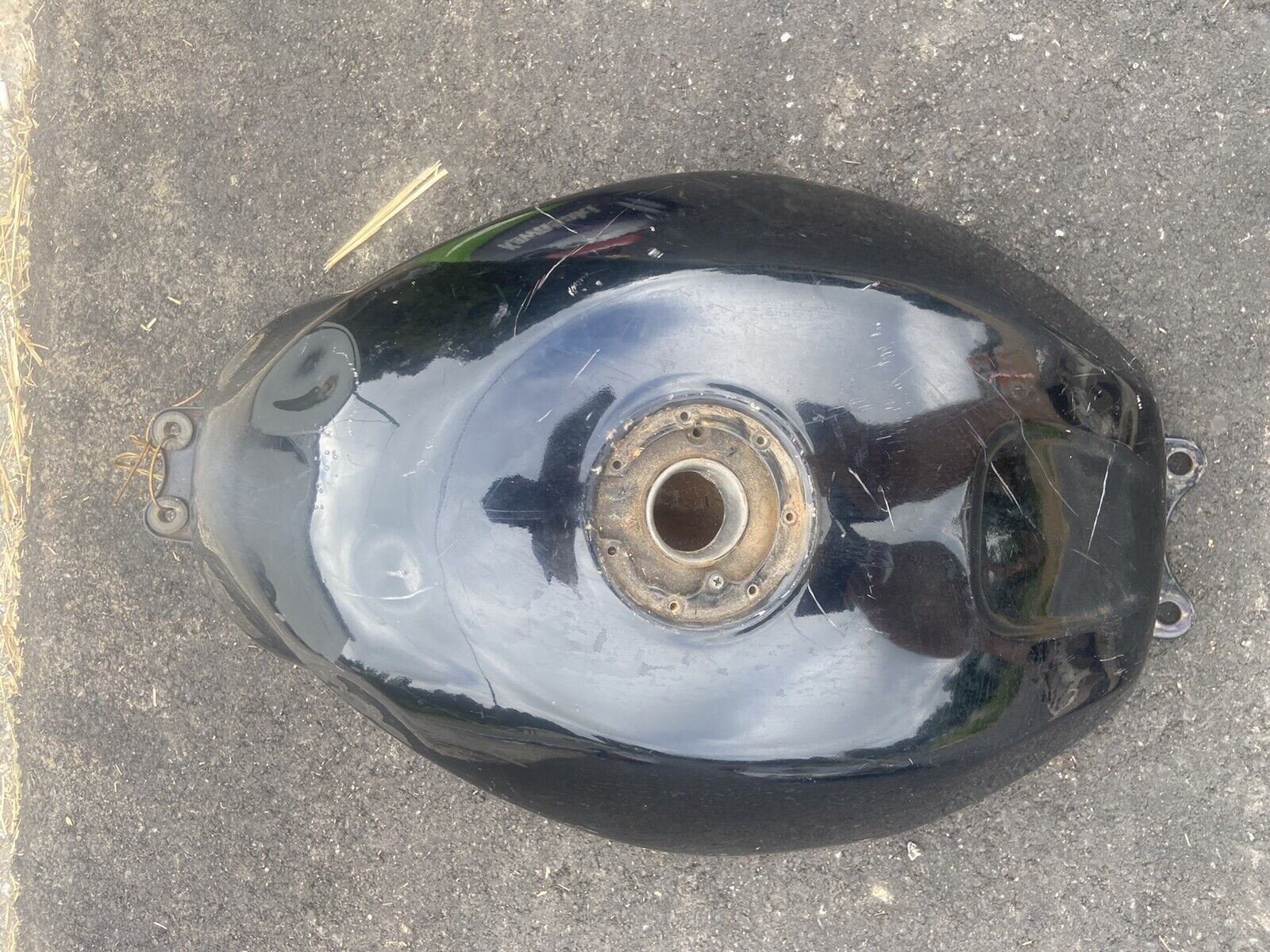 93-95 KAWASAKI NINJA ZX7 GAS TANK FUEL CELL PETROL RESERVOIR