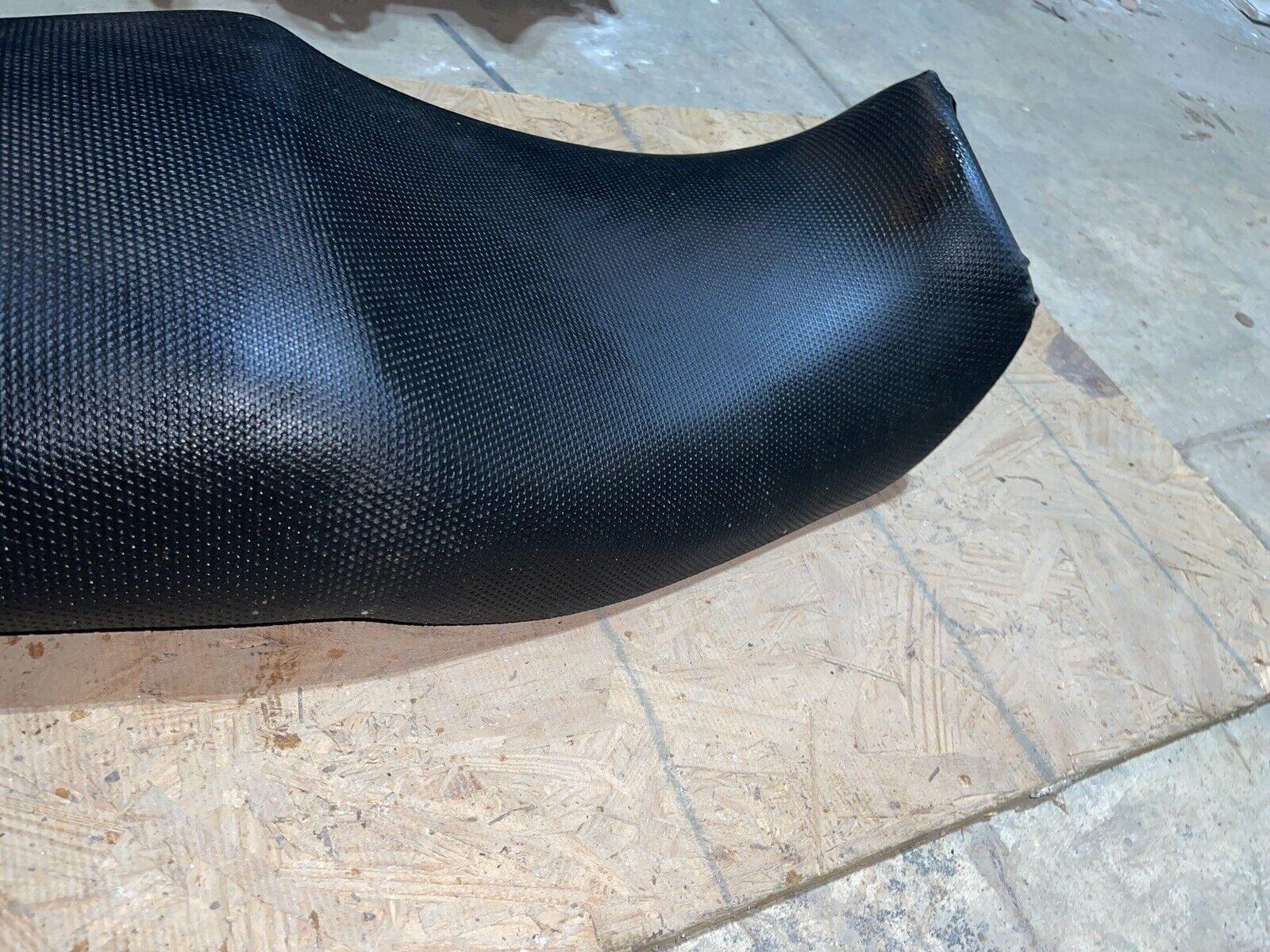 SEAT ZX600 ZX 600 C ZX6R 600R KAWASAKI NINJA  OEM 88-97