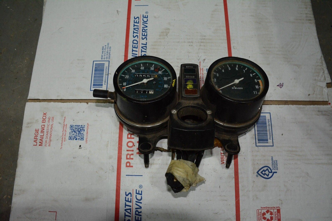 1980 Kawasaki KZ250D KZ 250 D Gauge Assembly Speedo Tach