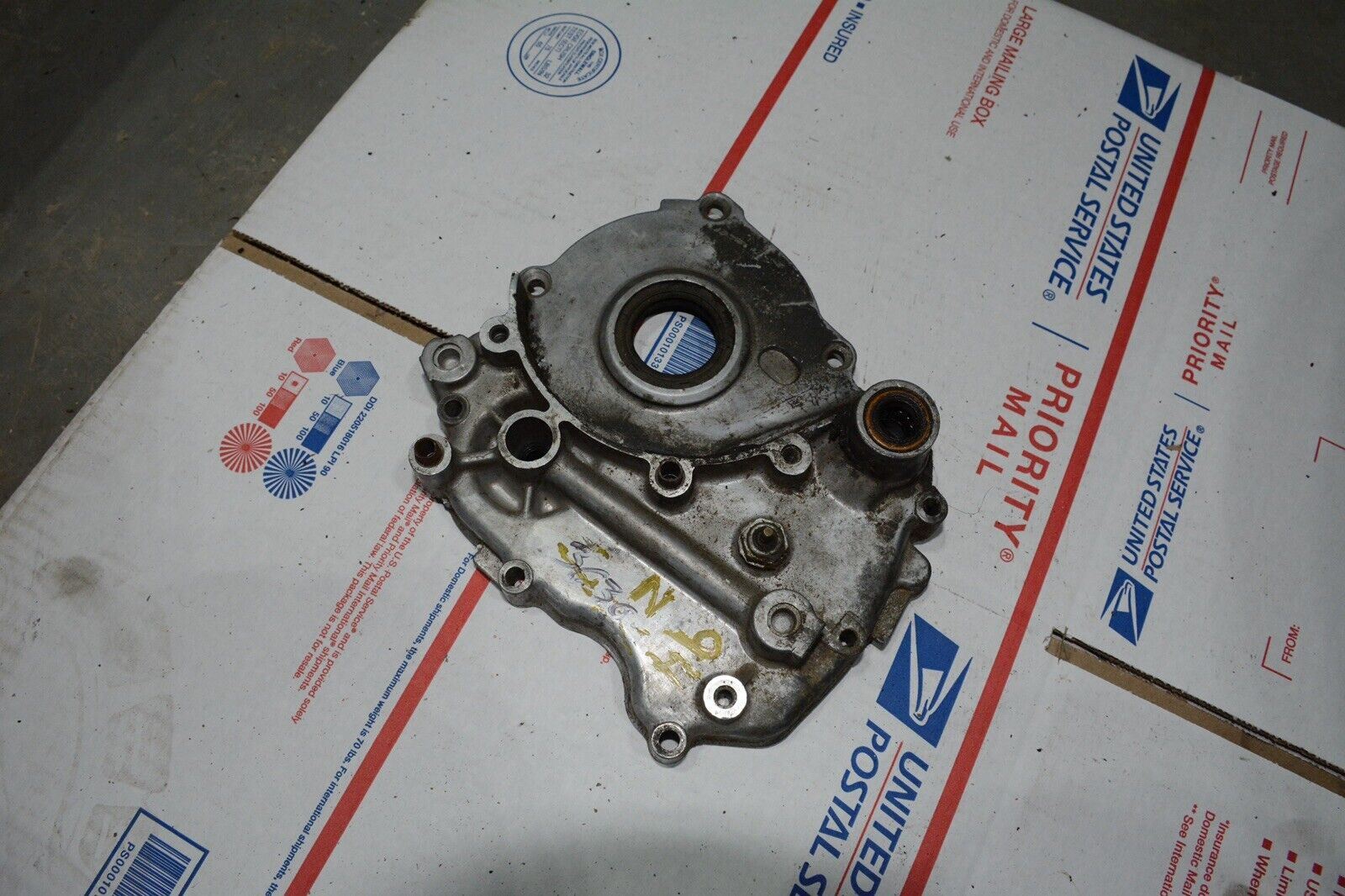 1994 Kawasaki Ninja ZX7 ZX750L TRANSMISSION COVER