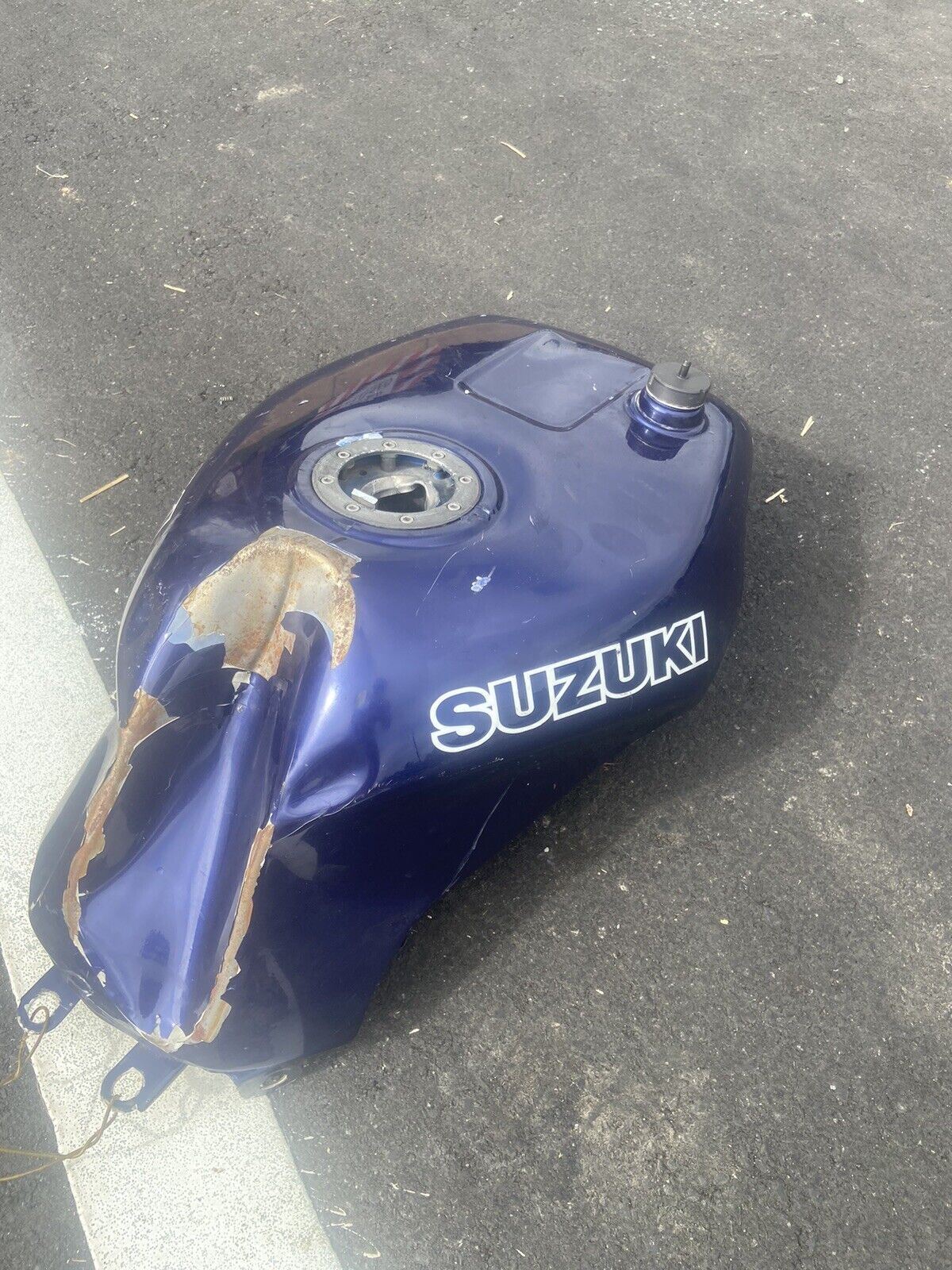 1993 SUZUKI GSXR-750 GAS FUEL TANK