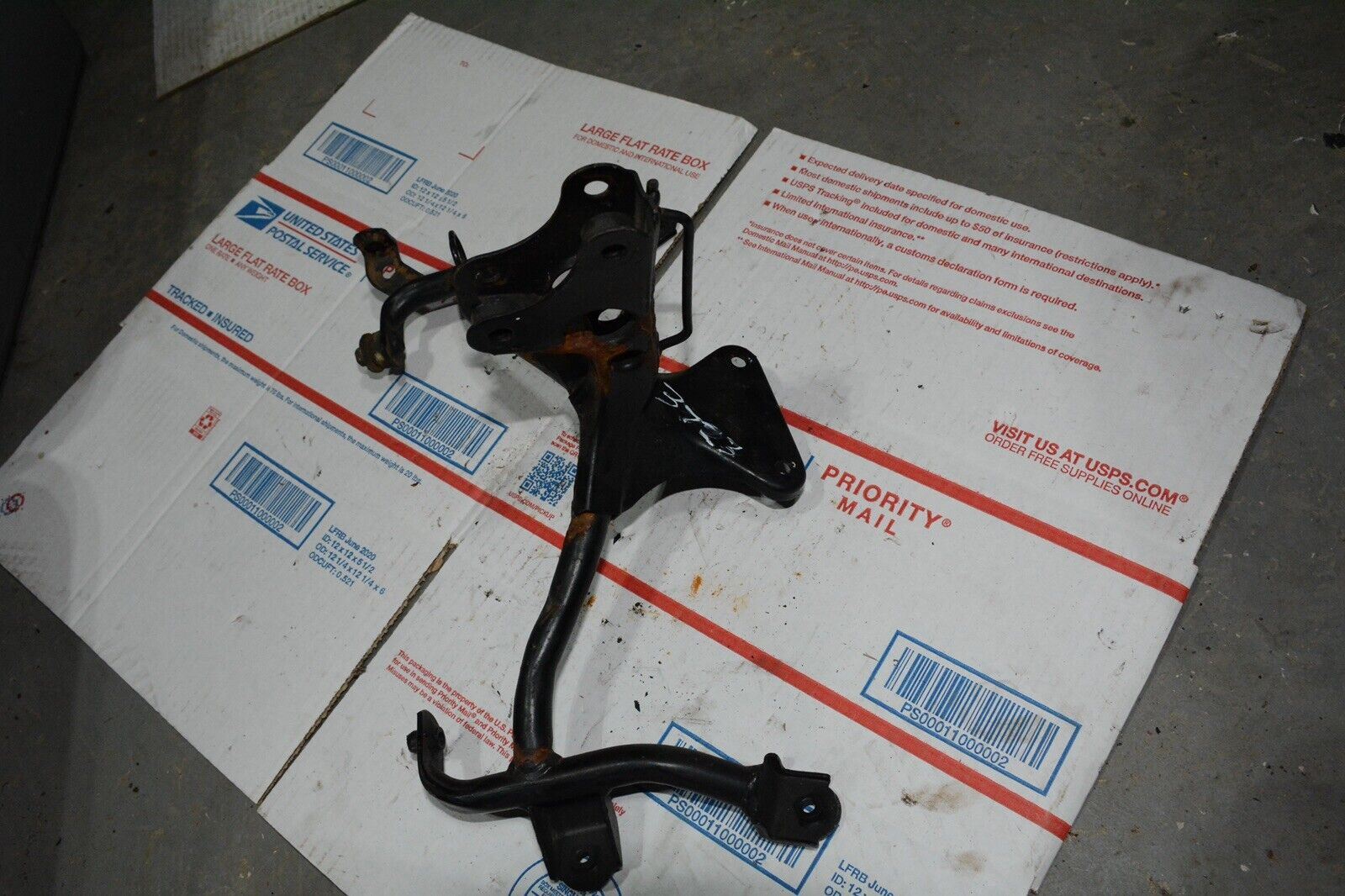 KAWASAKI ZX750 ZX7 ZX7R NINJA 91-92 BRACKET STAY FRONT COWL 11047-1270