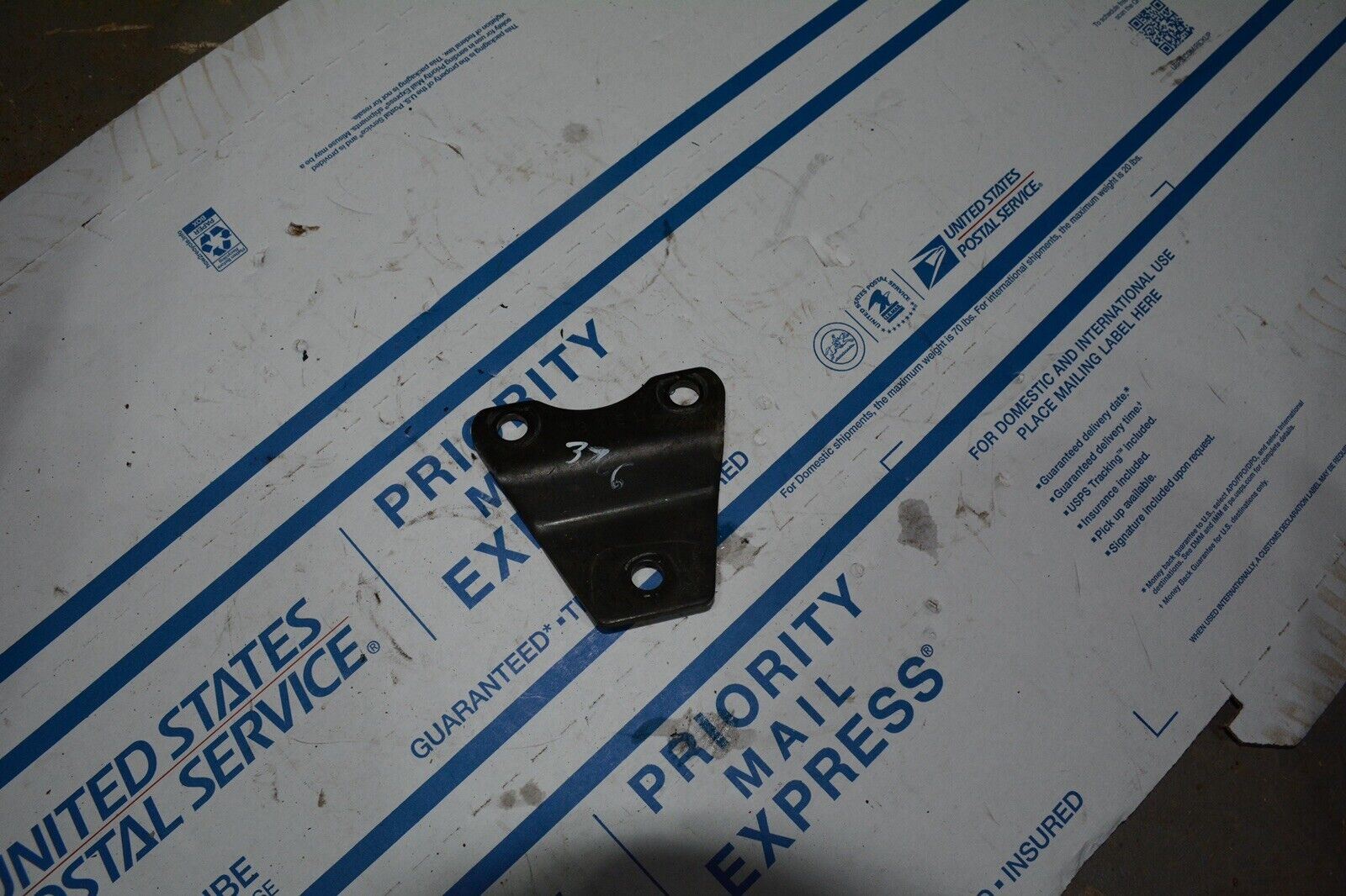 94 suzuki rf 900 engine mount