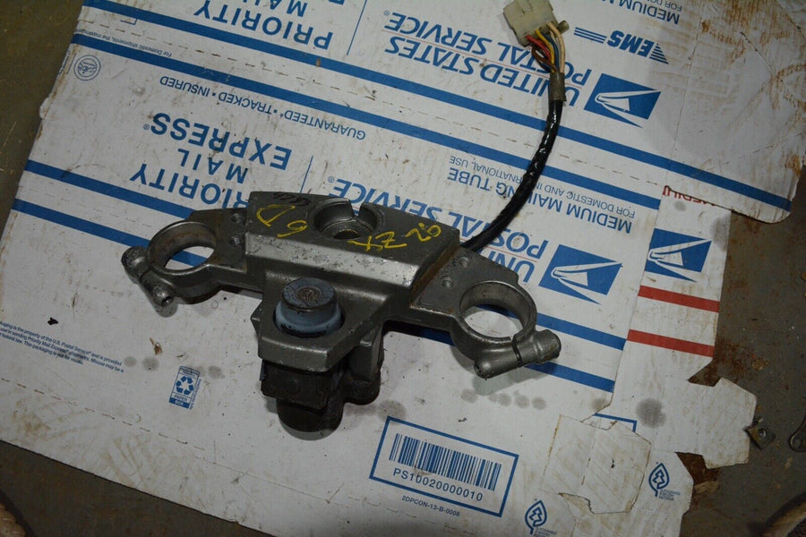 90-93 KAWASAKI NINJA ZX6 ZX600D FRONT FORKS CLAMP UPPER Tree